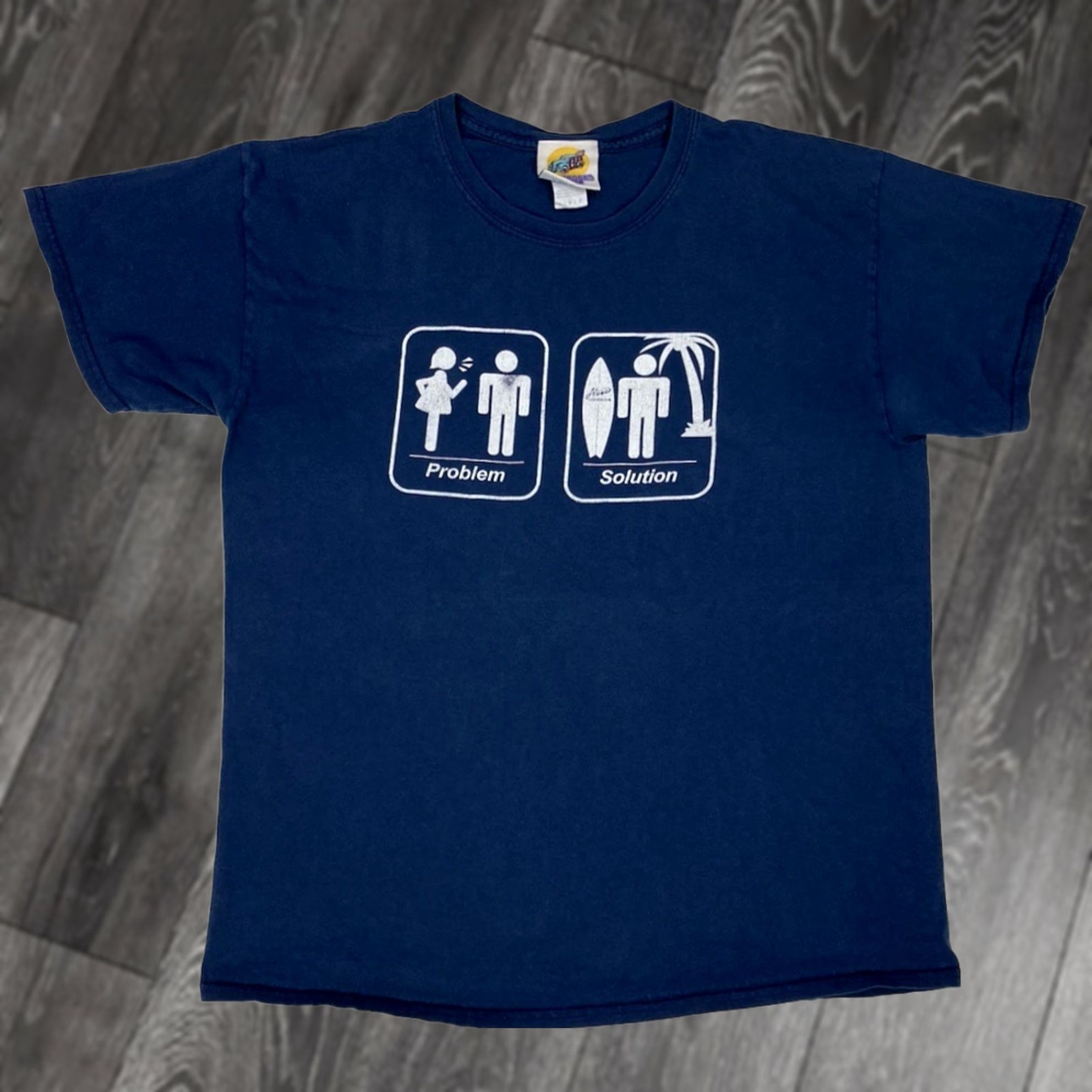 Vintage Longboard House Graphic T-shirt Men Large Blue Short Sleeve Y2K Size US L / EU 52-54 / 3 - 1 Thumbnail
