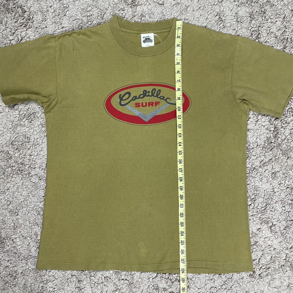 Vintage Vintage Cadillac Surf T-shirt Size US L / EU 52-54 / 3 - 17 Thumbnail
