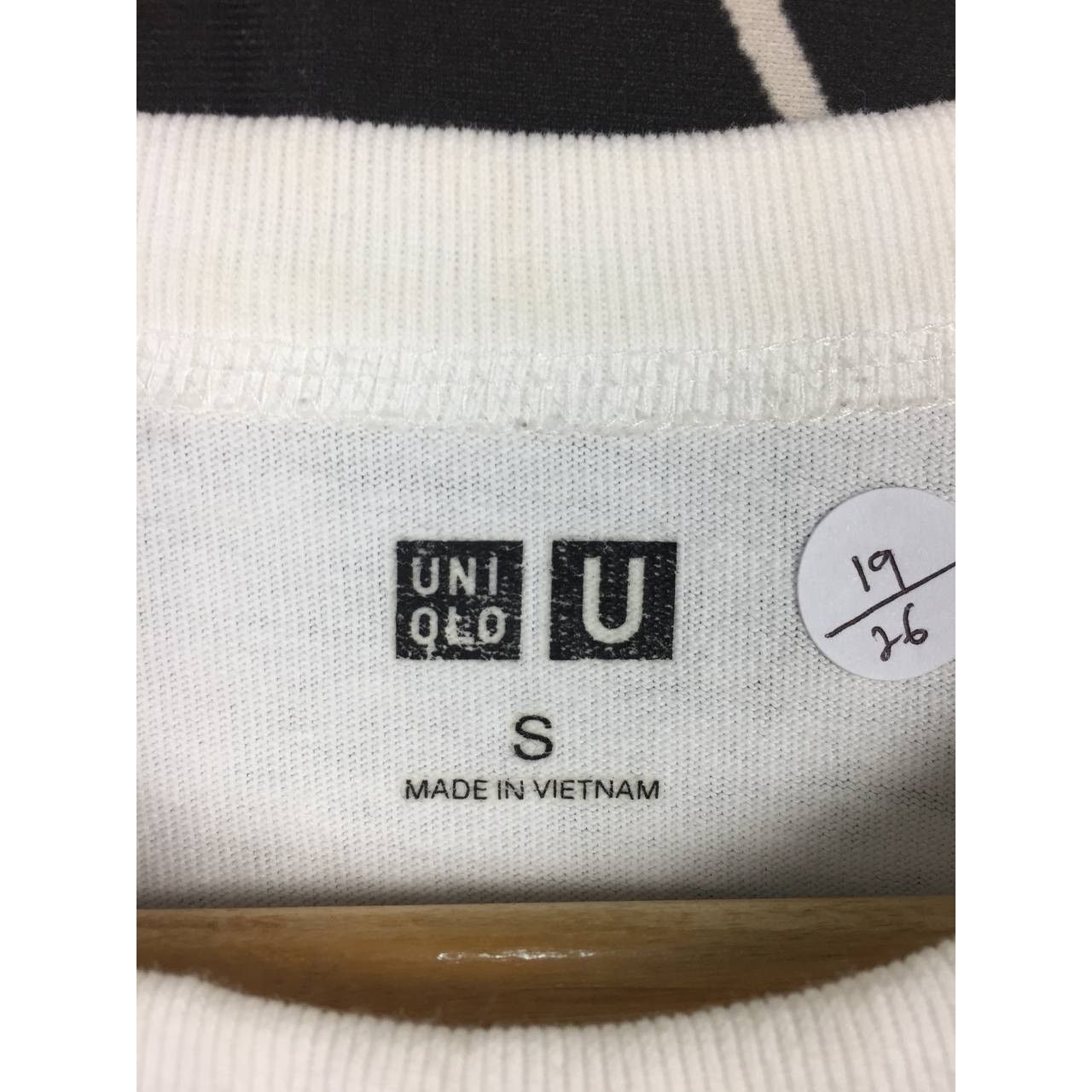 Japanese Brand × Uniqlo Uniqlo U Plain Casual Essentials Crew Neck Tee Size US S / EU 44-46 / 1 - 9 Thumbnail
