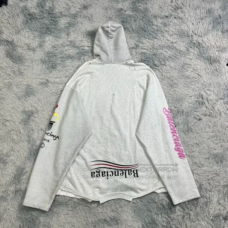 Balenciaga Balenciaga Men's Inverted Hoodie Sweatshirt Size 2 Size US M / EU 48-50 / 2 - 2 Thumbnail