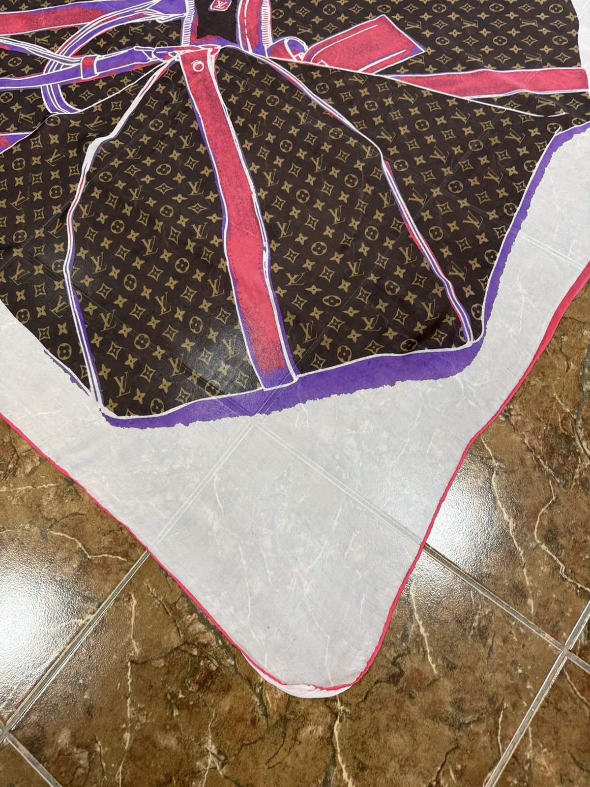 Louis Vuitton 🇮🇹 Louis Vuitton Monogram Silk Scarf Shawl Wrap Luxury Rare Size ONE SIZE - 19 Thumbnail