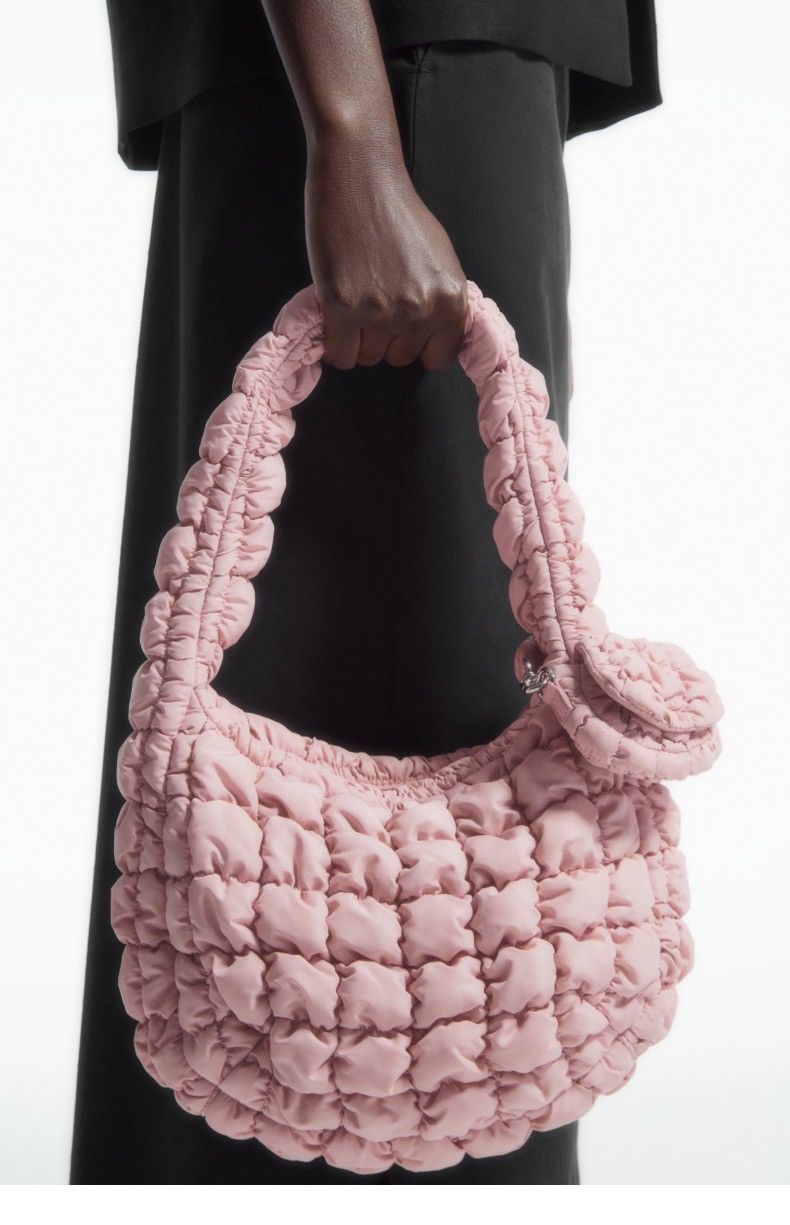 今人気中! ★ COS ★ Quilted Nano Bag Pink COS Quilted Nano Bag Pink Shop Authentic at SASOM