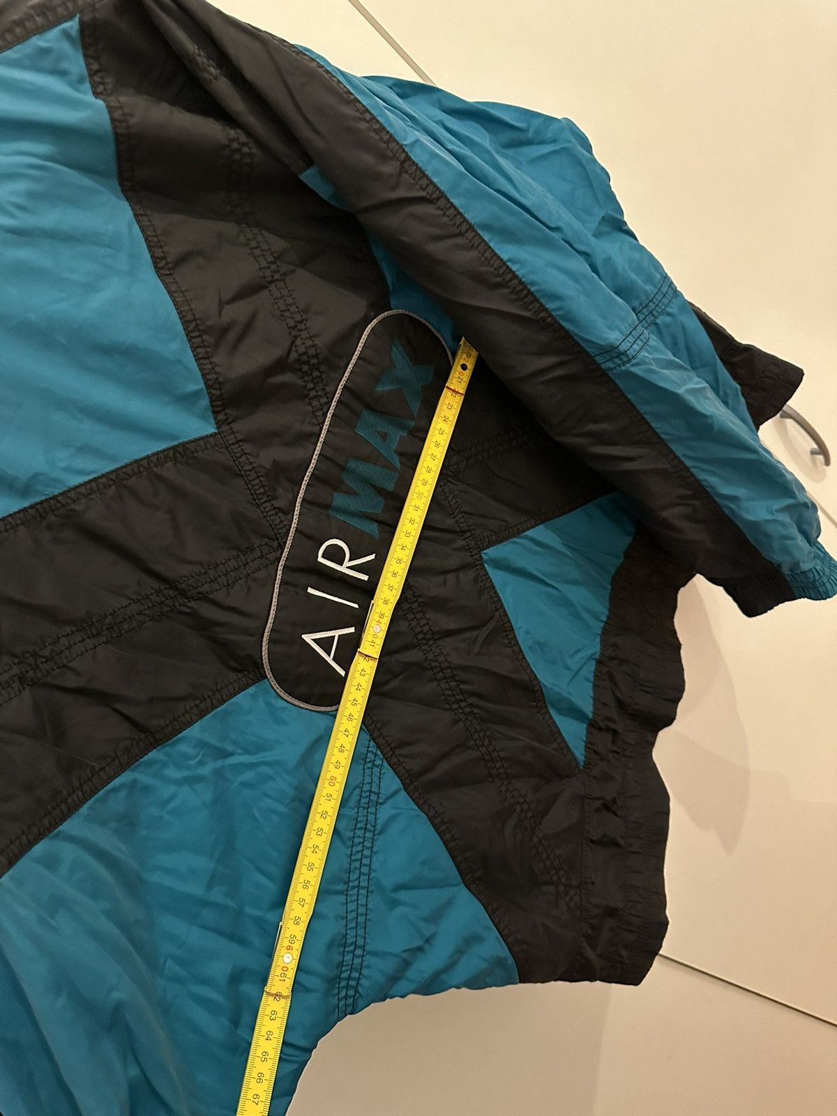 Nike Nike Air Max Jacket Windbreaker Size M Vintage Jacke Retro Size US M / EU 48-50 / 2 - 15 Thumbnail
