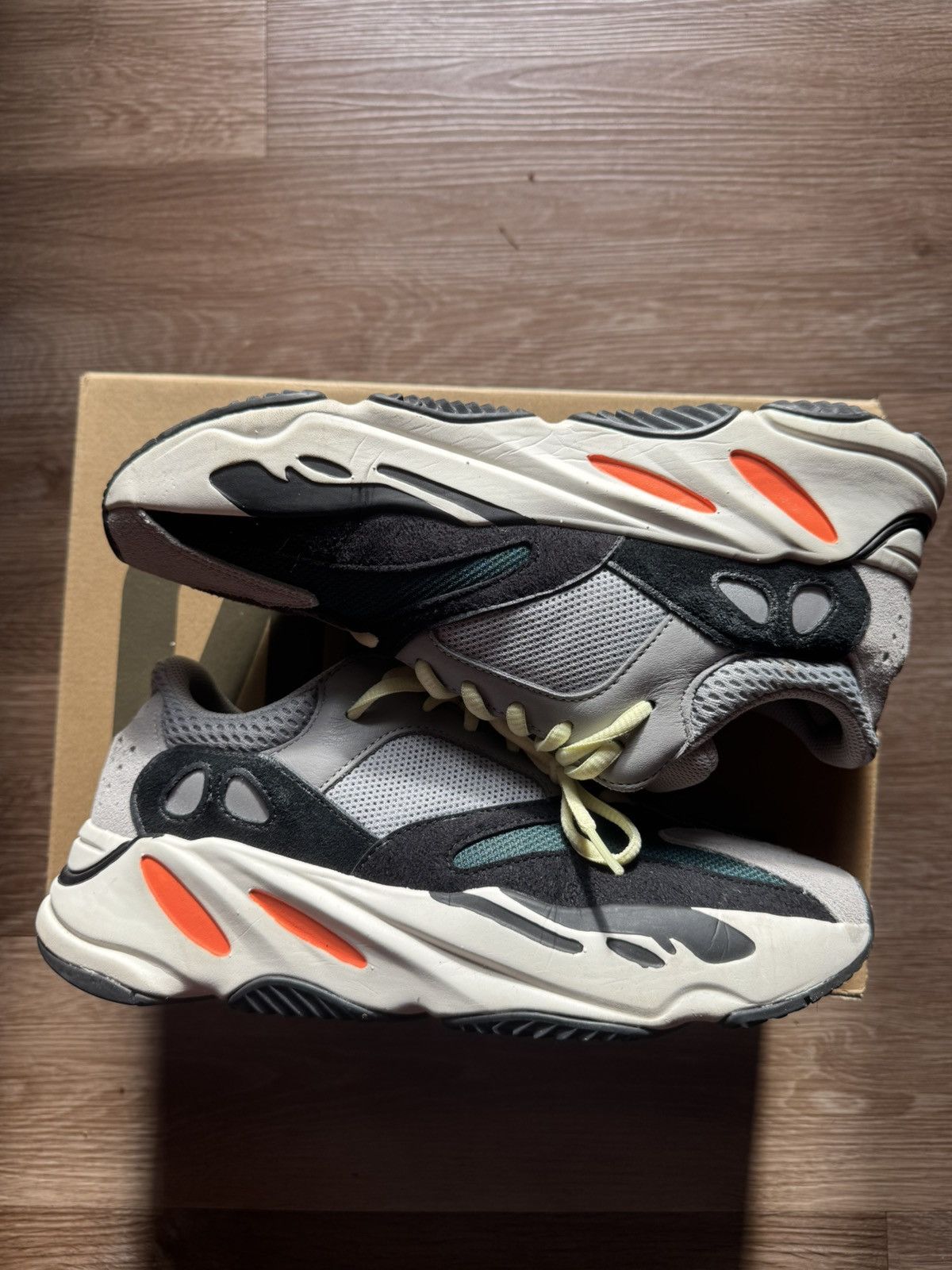 Yeezy Yeezy 700 Waverunner Size US 9 / EU 42 - 1 Thumbnail