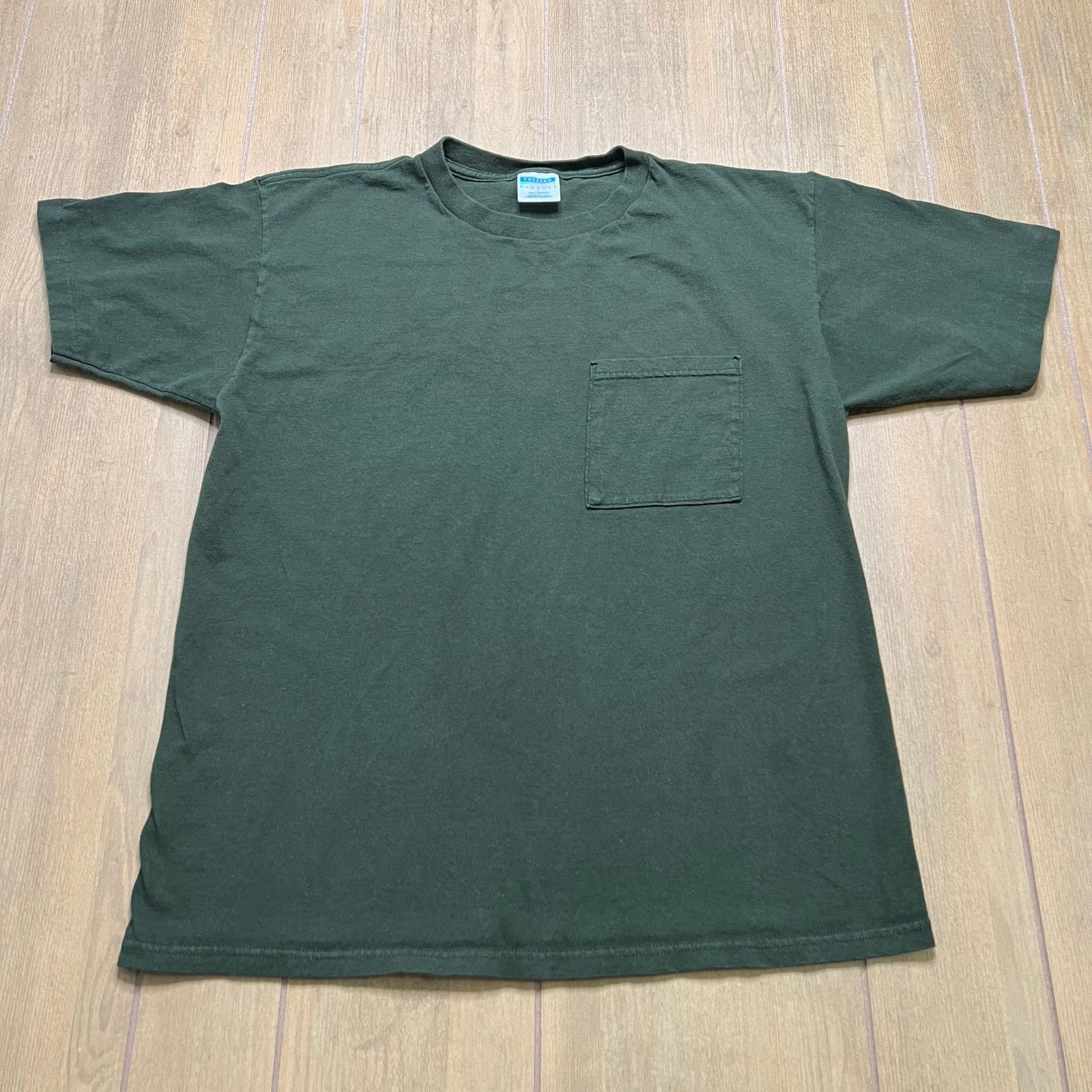 Vintage Vintage 90s Cheetah Men's L Green T-Shirt Blank Pocket USA Size US L / EU 52-54 / 3 - 1 Thumbnail