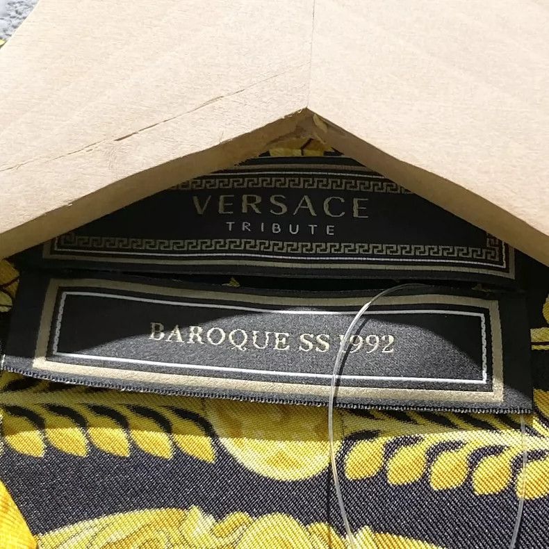 Versace Versace Baroque style full of printed silk shirts Size US S / EU 44-46 / 1 - 4 Thumbnail