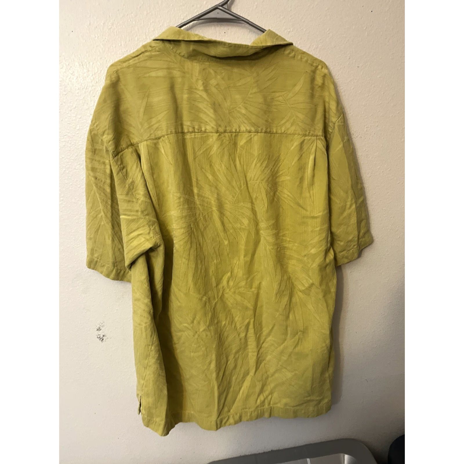 Tommy Bahama Tommy Bahama Button-Up Shirt Green Floral Men’s XL Short Sleeve Silk Blend Cotton Spandex Beach Hawaiian Tropical Preppy Vintage Pocket Mens Size US XL / EU 56 / 4 - 3 Thumbnail