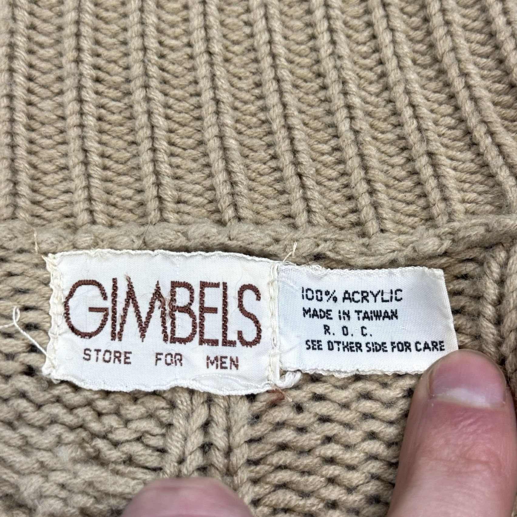 Vintage VINTAGE 60s 70s GIMBELS Men's Cable Knit Sweater L/XL Long Sleeve Casual Tan Preppy Thick Size US L / EU 52-54 / 3 - 4 Thumbnail