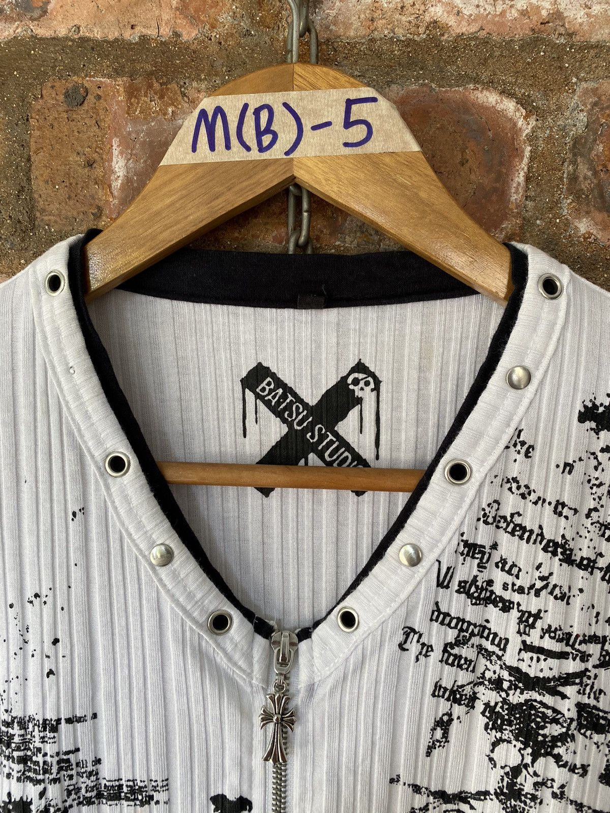 Japanese Brand 2000s Batsu Studio Zipper cross Skull and sex tee Size US S / EU 44-46 / 1 - 9 Thumbnail