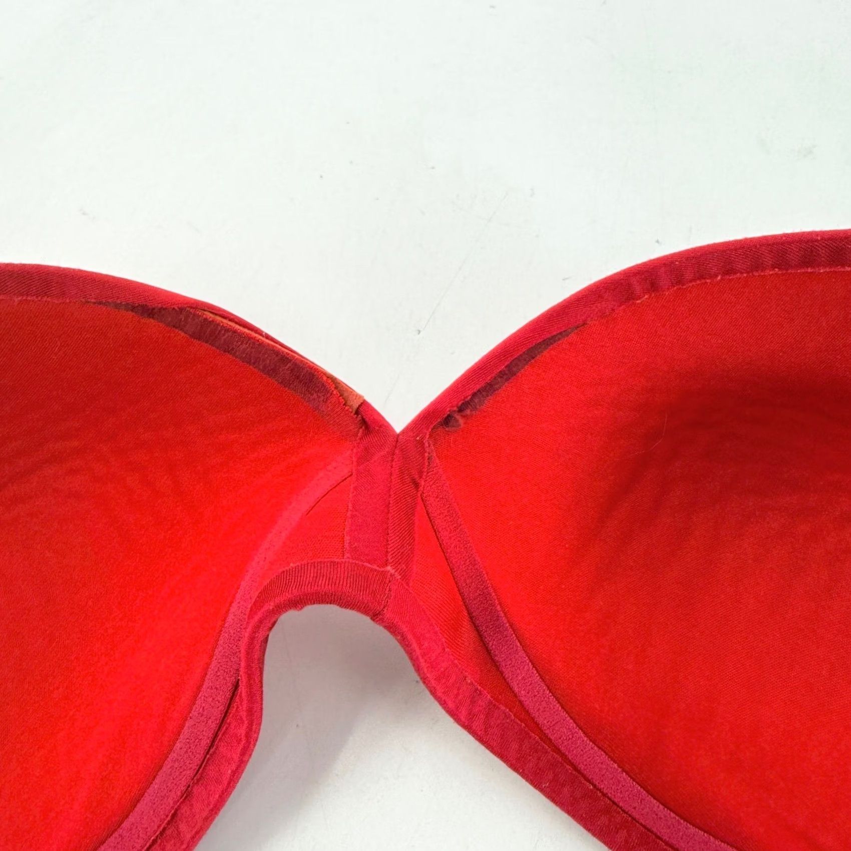 Gap LOVE by GAP Shirt Bra Womens 36B Red Everyday Smooth Wireless See Photos Size ONE SIZE - 5 Thumbnail