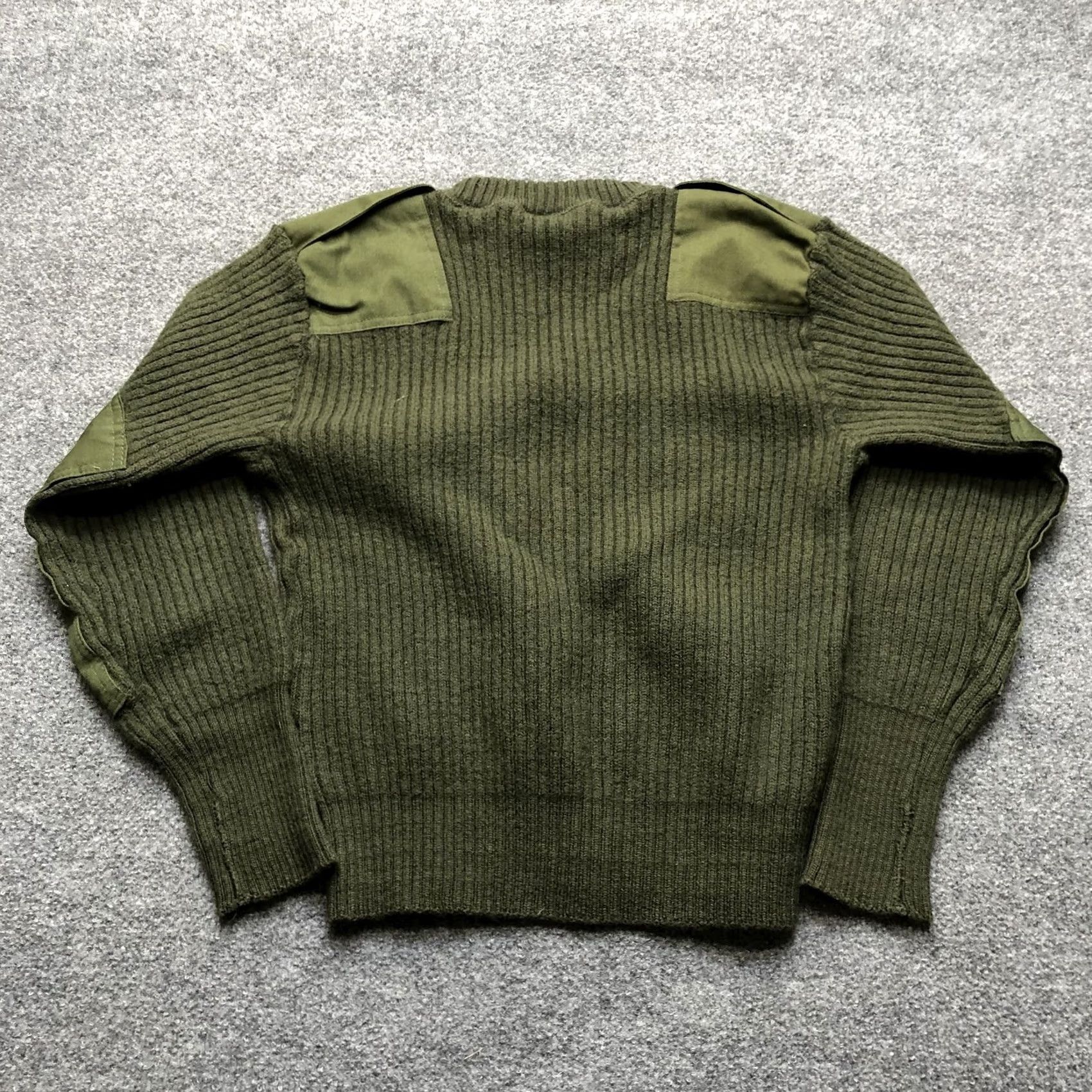 Commando DSCP Sweater Mens Medium Green Wool Crew Neck Pullover Army Military Winter Heavyweight Workwear Size US M / EU 48-50 / 2 - 6 Thumbnail
