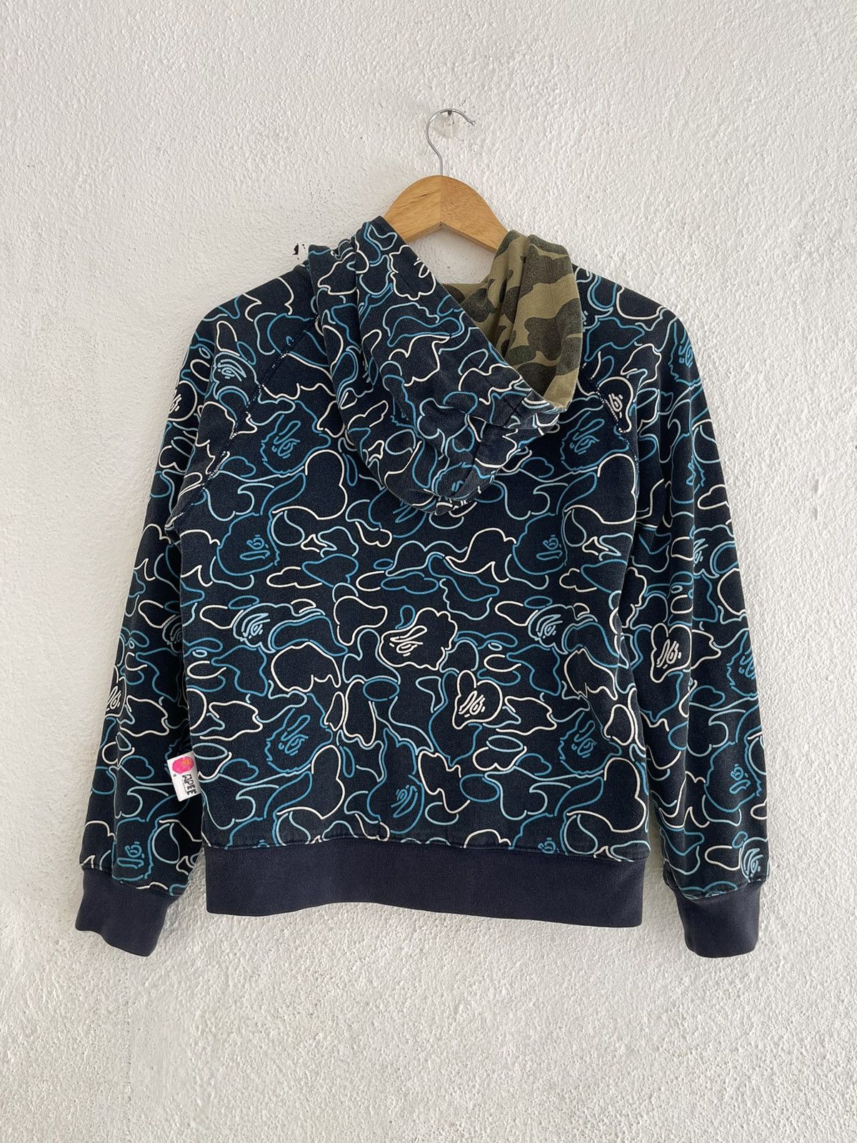 Bape Apee Neon Camo Reversible Hoodie Size S / US 4 / IT 40 - 2 Thumbnail