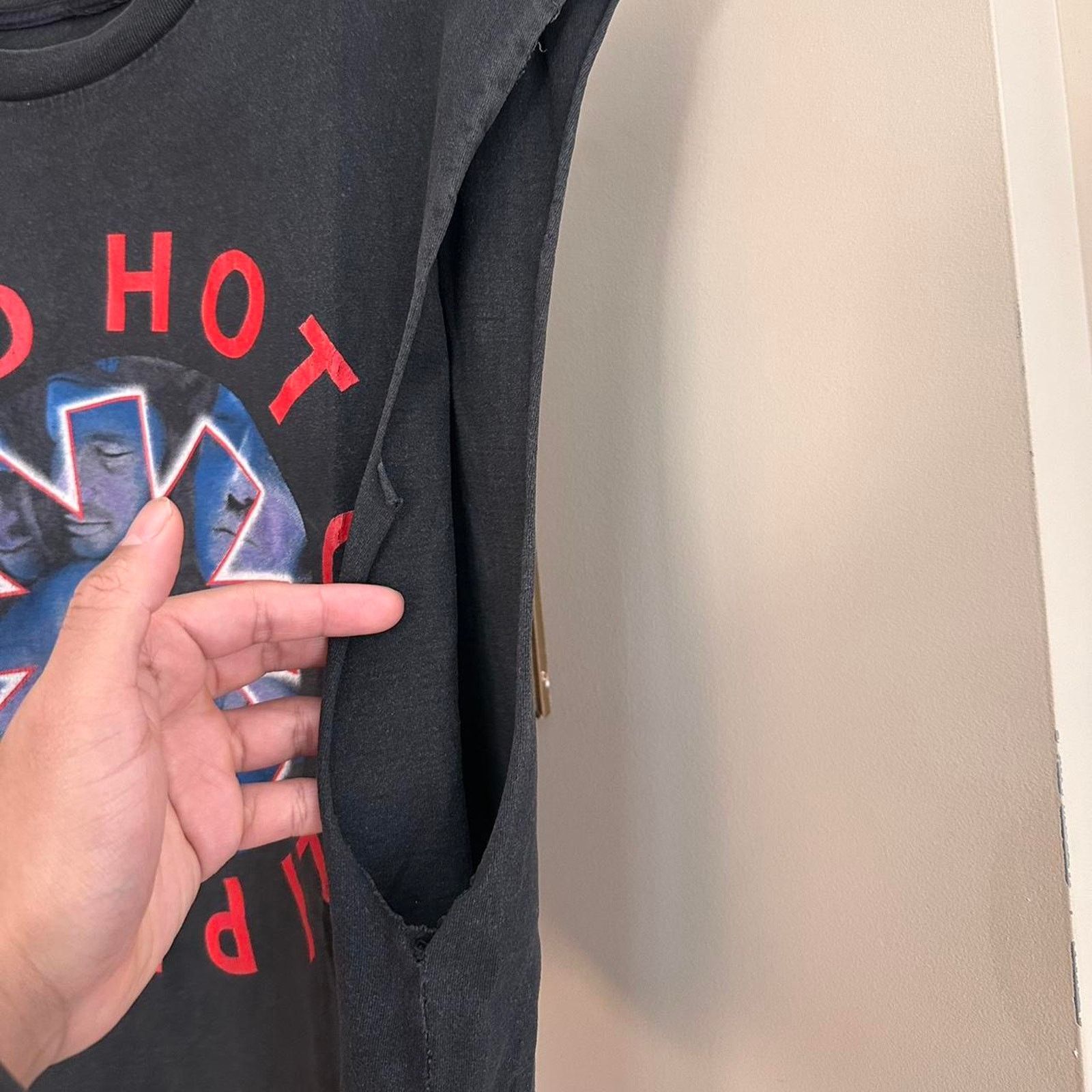 Band Tees × Rap Tees Vintage Red Hot Chili Peppers Band Shirt Size US M / EU 48-50 / 2 - 4 Thumbnail