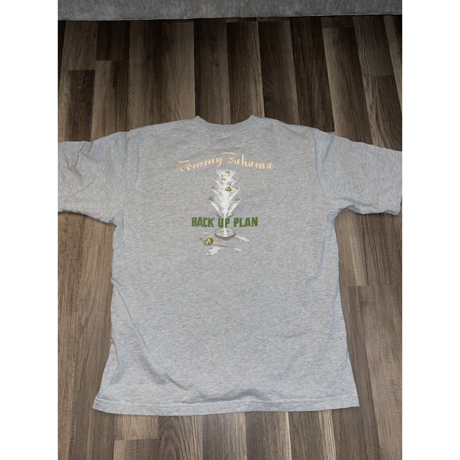 Tommy Bahama Tommy Bahama Martini T-Shirt Grey XL Mens T-Shirt Largest Size XL Gray Aloha American Size US XL / EU 56 / 4 - 5 Thumbnail