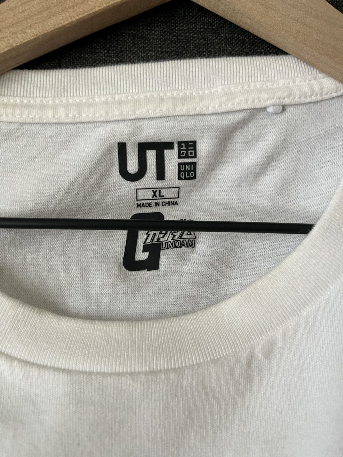 Uniqlo Uniqlo Mobile Suit Gundam Size US XL / EU 56 / 4 - 2 Thumbnail