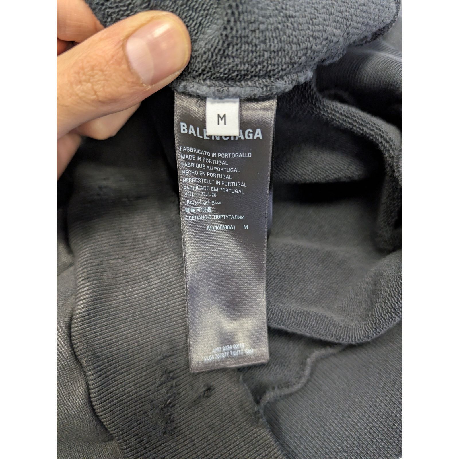 Balenciaga o1rshd1 3B Stencil Molleton Medium Fit Hoodie in Faded Black Size US M / EU 48-50 / 2 - 15 Thumbnail