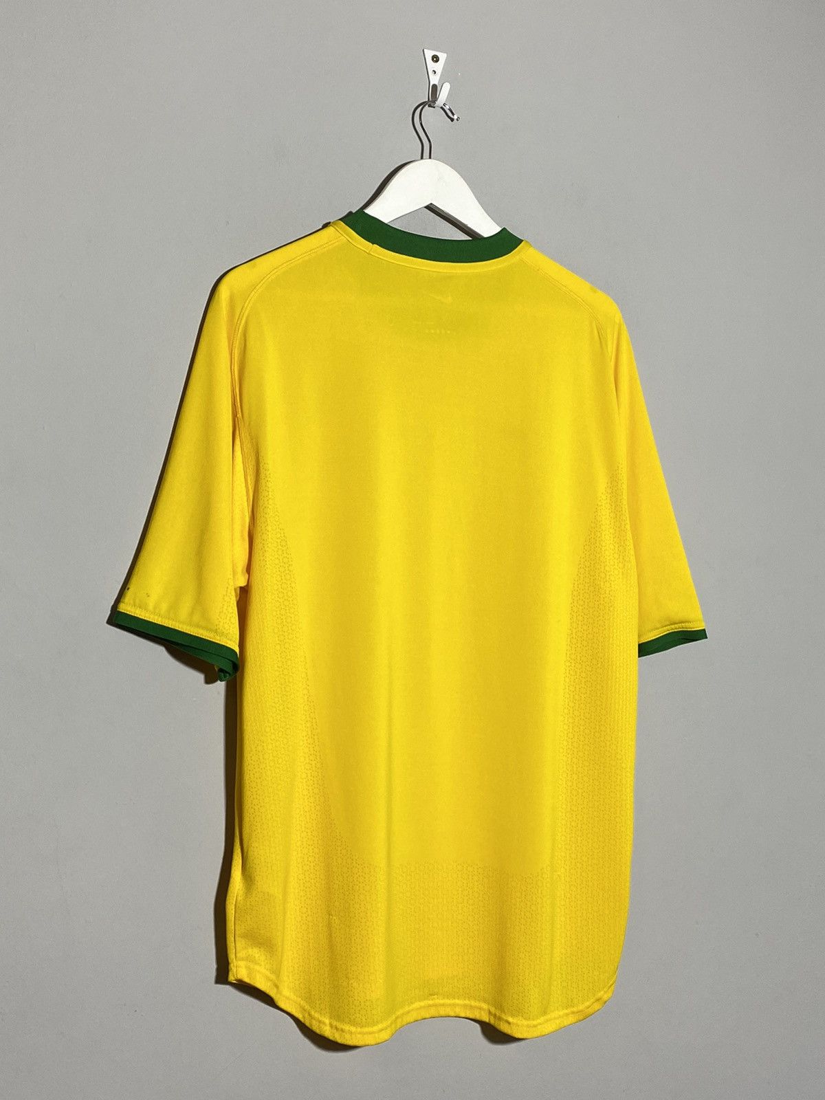 Nike × Vintage Vintage Nike Brazil National Team 2000 Home Football Shirt Size US L / EU 52-54 / 3 - 2 Thumbnail