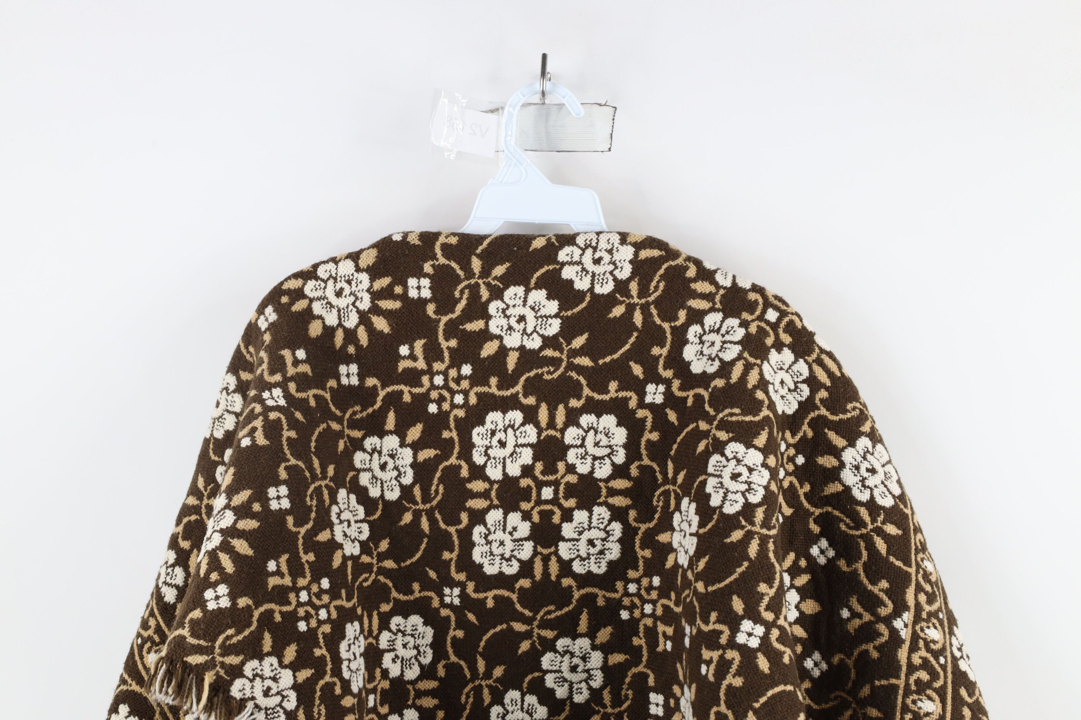 Vintage Vintage 60s 70s Mid Century Modern Blanket Poncho Sweater Size ONE SIZE - 9 Thumbnail