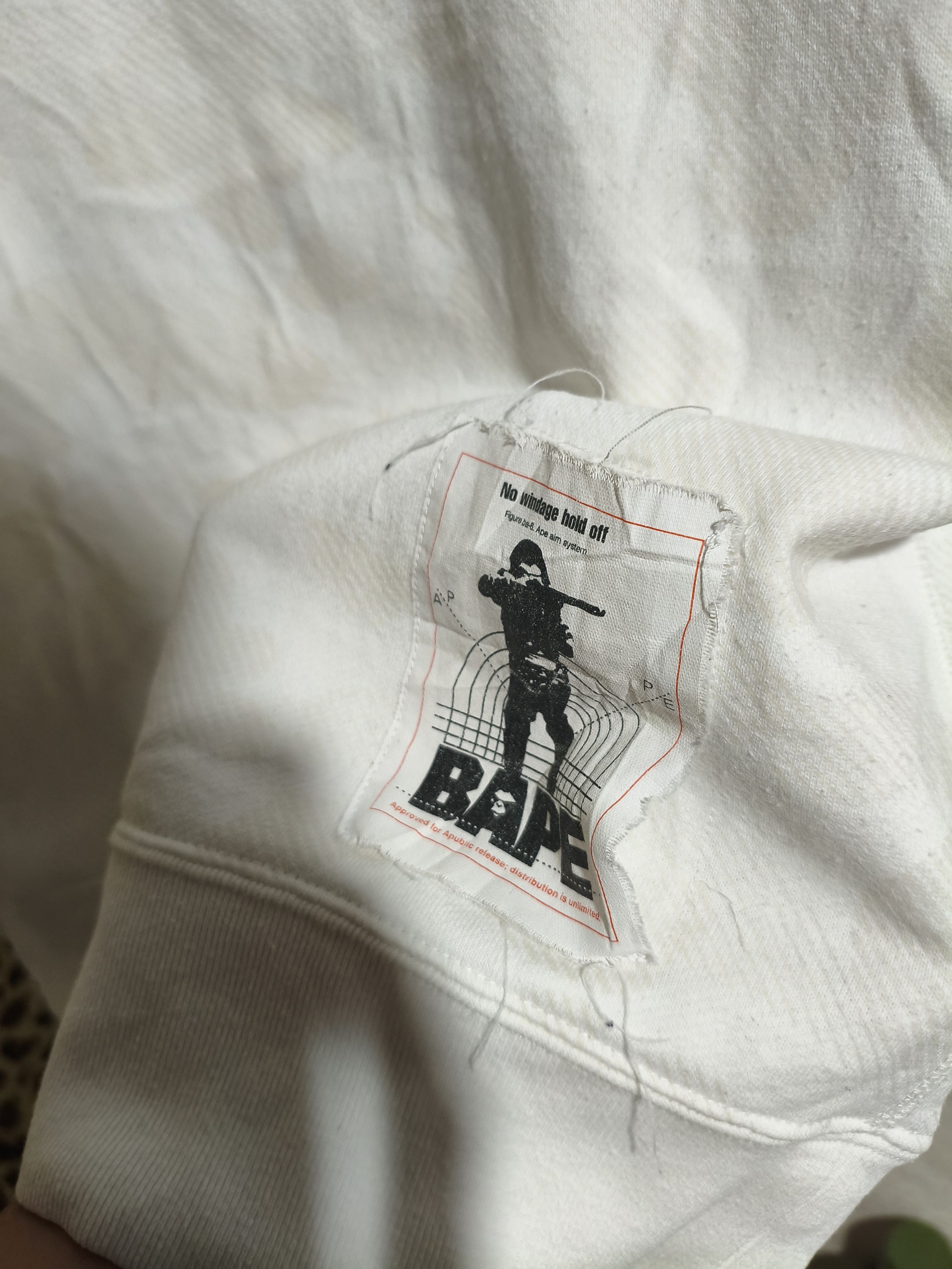 Bape Bape sweatshirt aop white Size US S / EU 44-46 / 1 - 3 Thumbnail