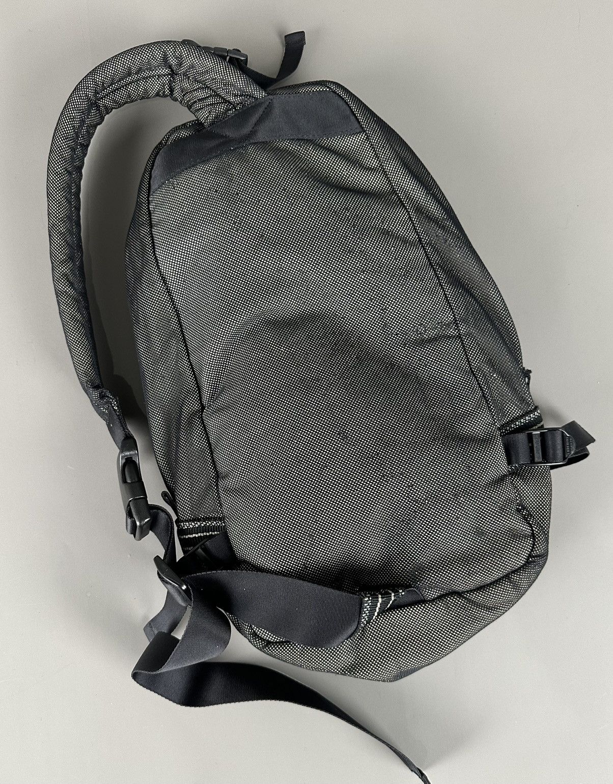 Yohji Yamamoto 90’s Ysaccs Pour Homme - Yohji Yamamoto Mesh Cross Body Bag Size ONE SIZE - 5 Thumbnail