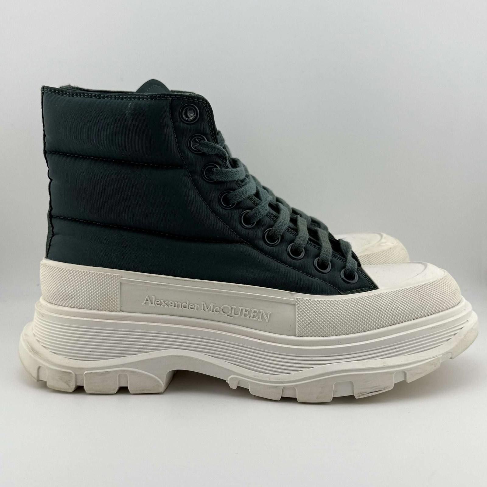 Alexander McQueen Alexander McQueen Tread Slick Lace Up Padded Boot 39 EU Used Size US 7.5 / EU 40-41 - 4 Thumbnail
