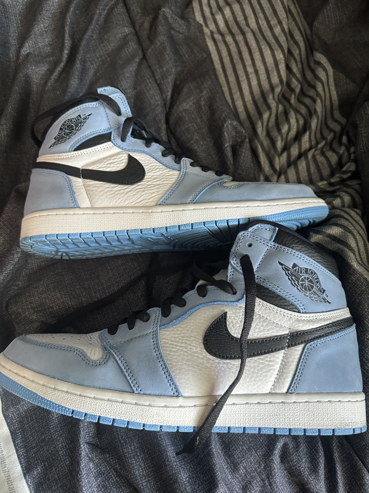 Jordan Brand Jordan 1 Retro High OG University Blue Size US 11.5 / EU 44-45 - 3 Thumbnail