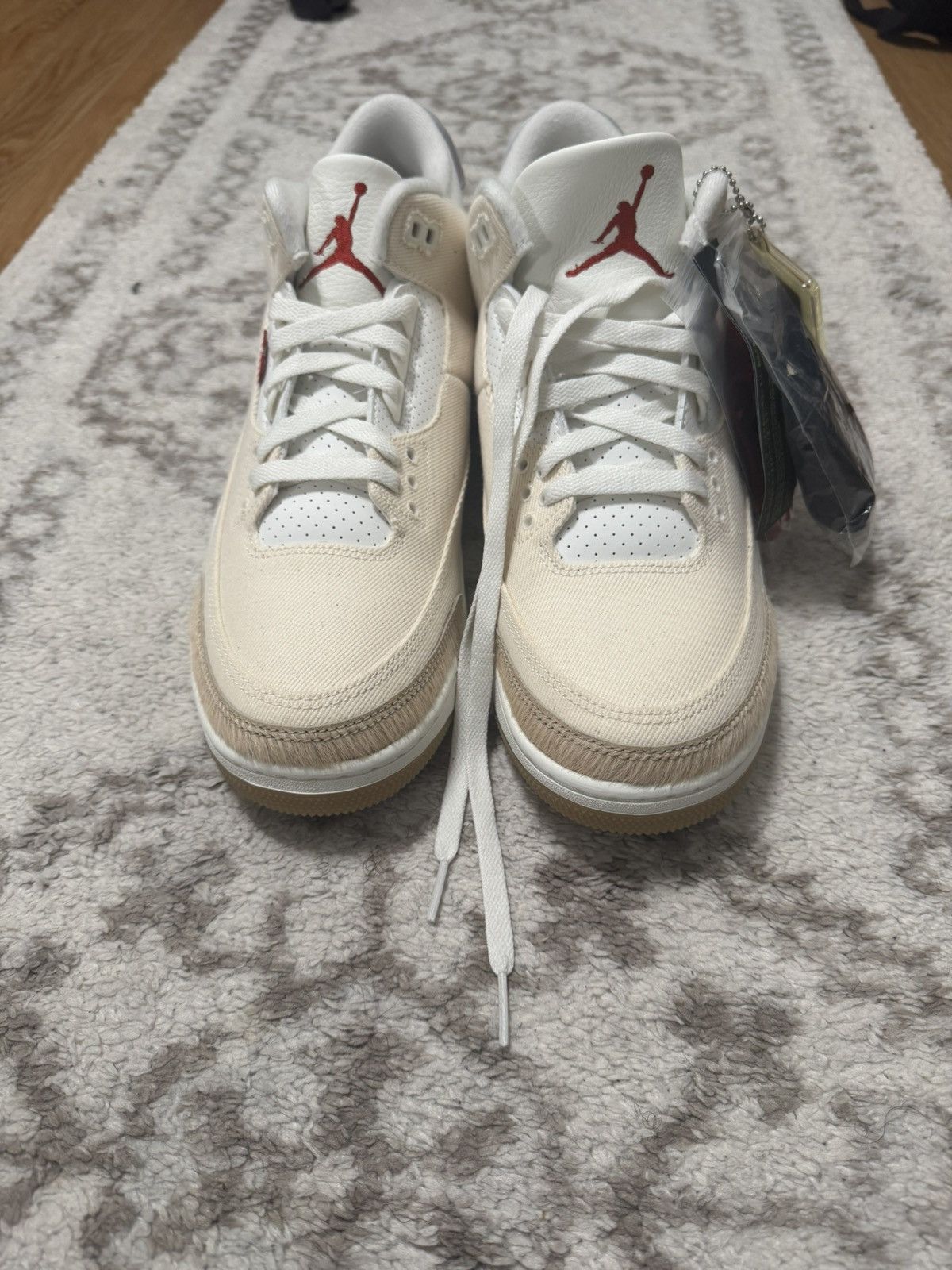 Jordan Brand × Levi's Levi’s x Air Jordan 3 Retro (Lunar New Year) Size US 10.5 / EU 43-44 - 3 Thumbnail
