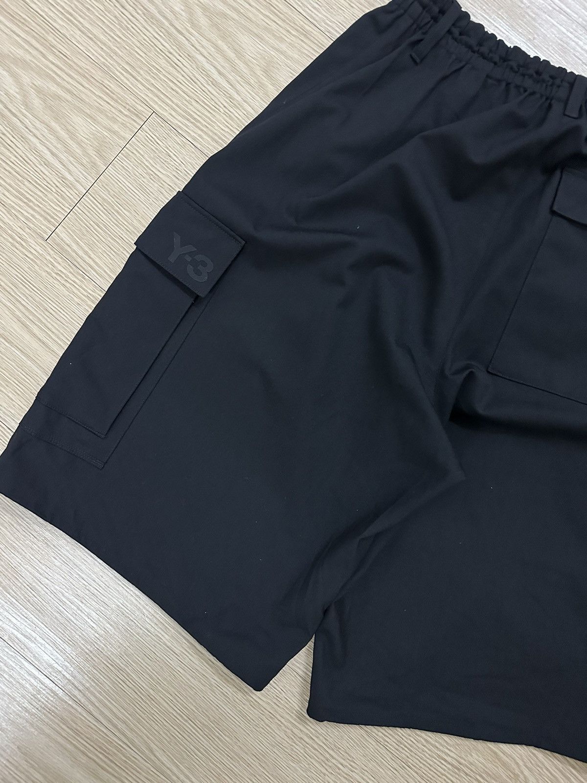 Y-3 × Yohji Yamamoto Yohji Yamamoto Y-3 Wide-Leg Wool-Blend Twill Cargo Shorts Size US 30 / EU 46 - 10 Thumbnail