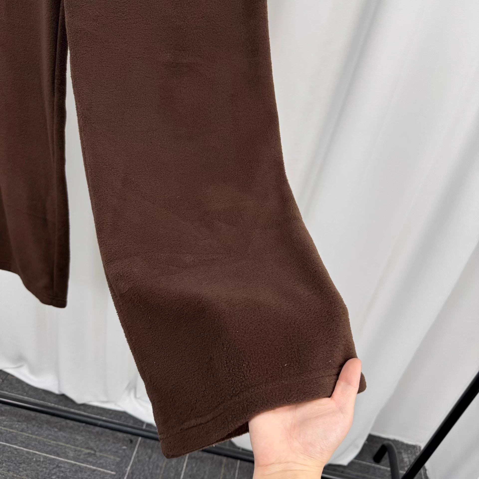 Deadly Doll Deadly Doll brown emb polar fleece pants M new Size US 35 - 4 Thumbnail