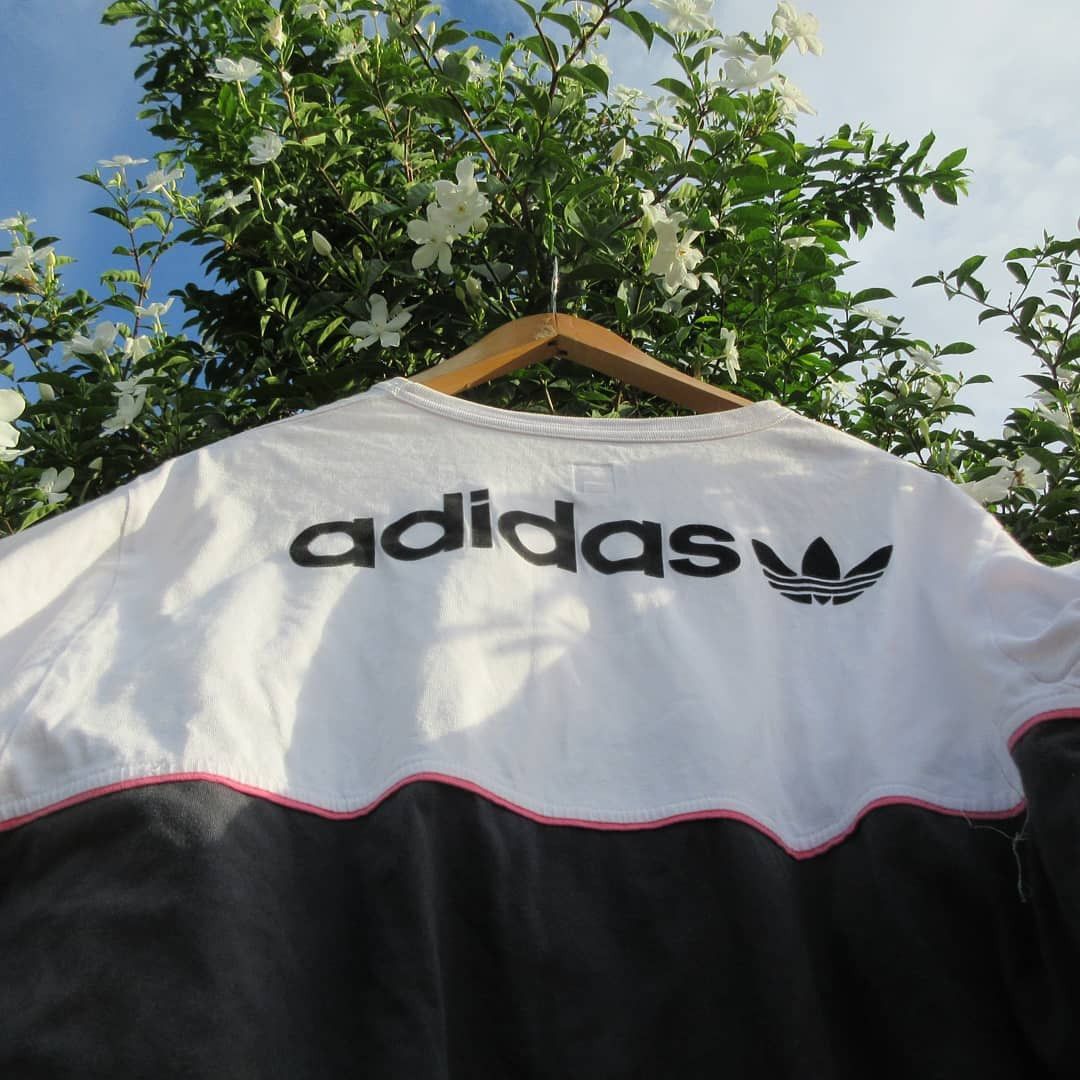 Adidas Adidas Originals Iconic T Shirt Big Logo backprint Two Tone Size US L / EU 52-54 / 3 - 6 Thumbnail
