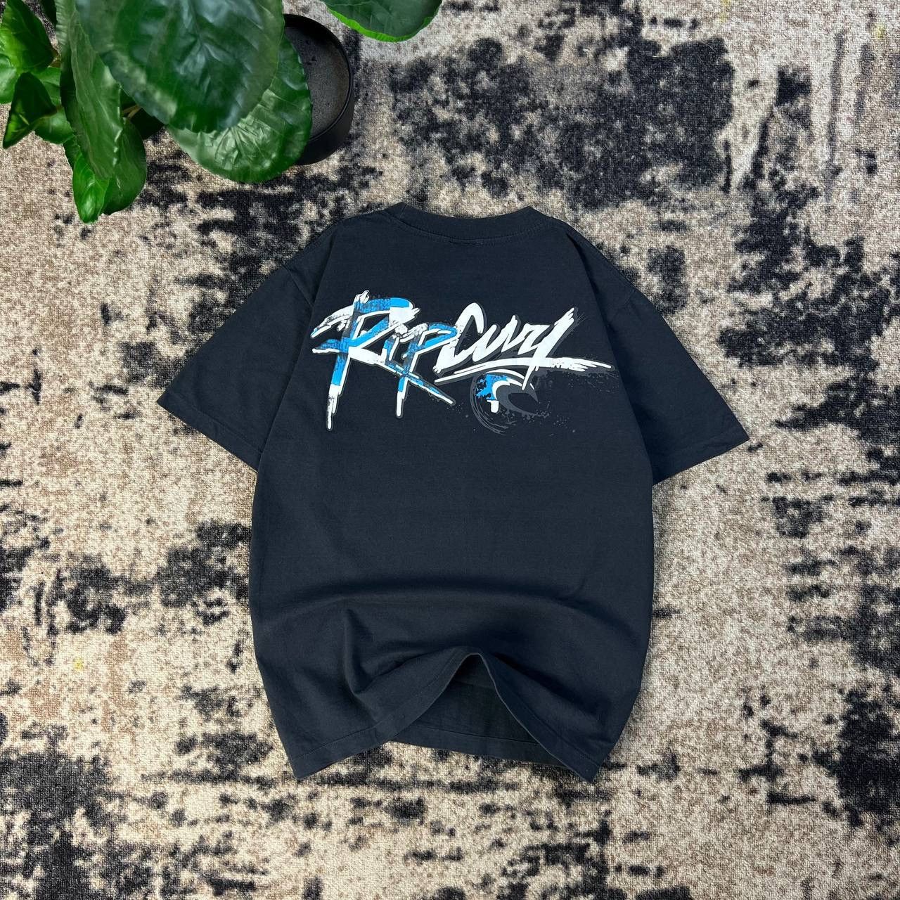 Rip Curl Rip Curl Vintage Y2K Big Logo Surf Style T-Shirt 1TS97 Size US L / EU 52-54 / 3 - 1 Thumbnail