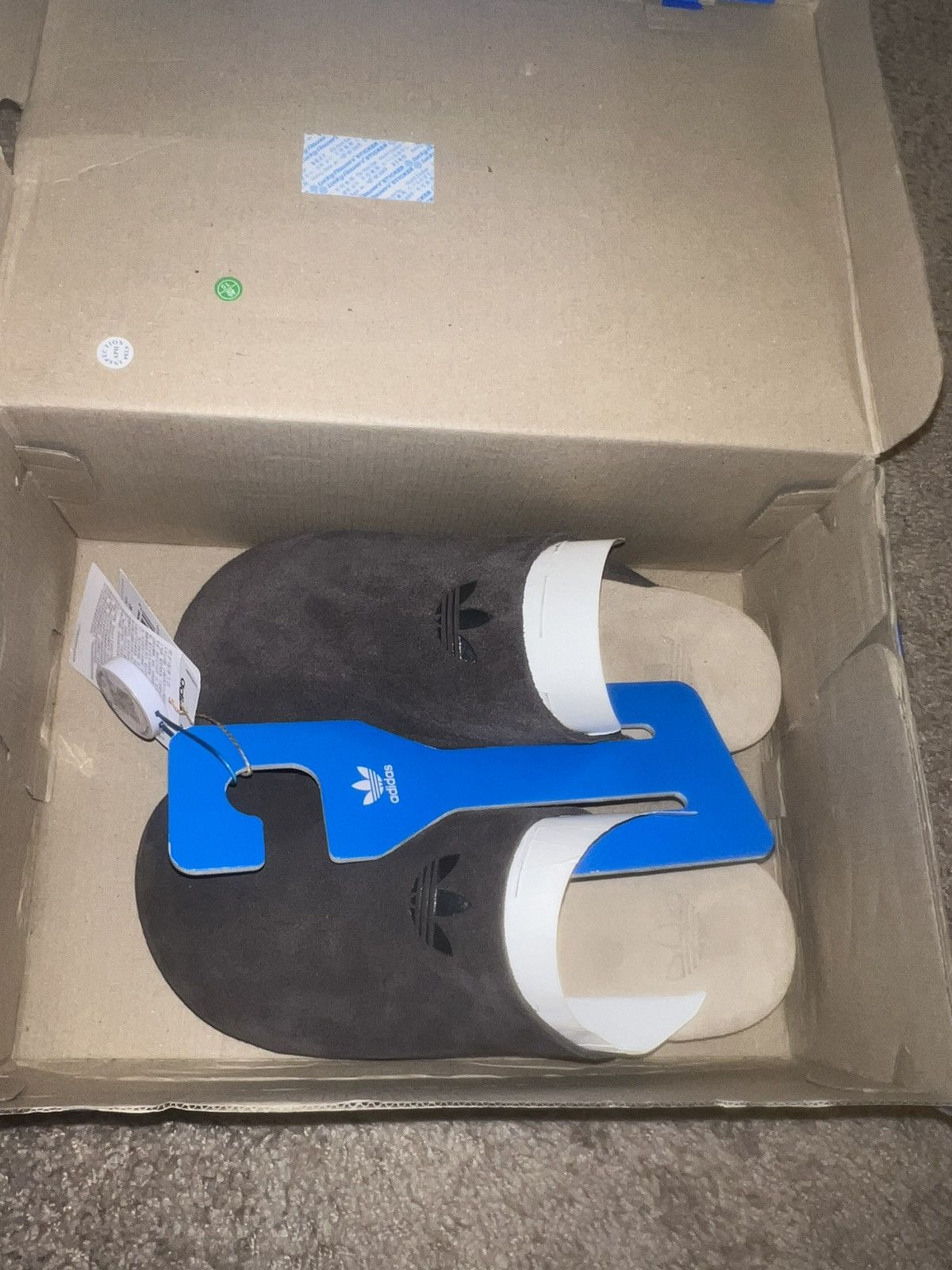 Adidas Adidas Adimule Size US 10.5 / IT 40.5 - 4 Thumbnail