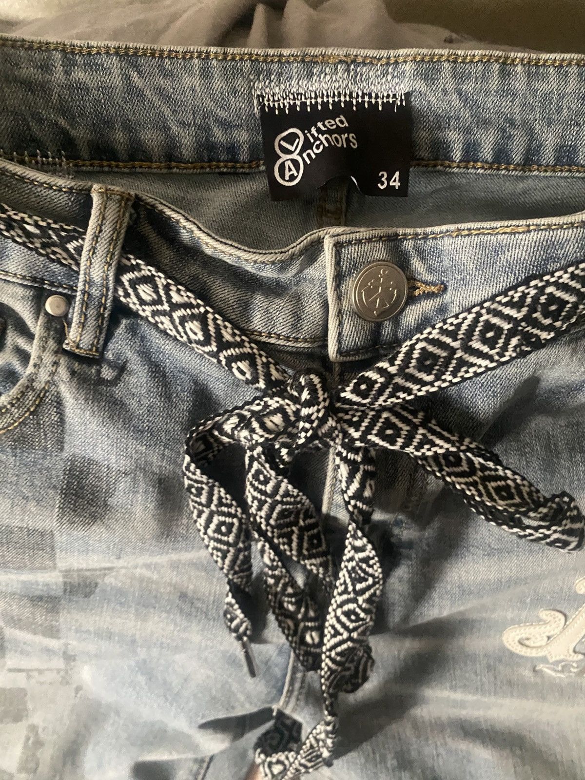 Lifted Anchors Lifted anchors Size US 34 / EU 50 - 3 Thumbnail