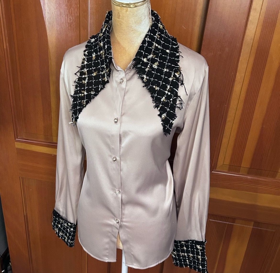 Designer × Other NWT, Lavishly Paris Women’s Elegant Tweed Detail Blouse Size M / US 6-8 / IT 42-44 - 13 Thumbnail