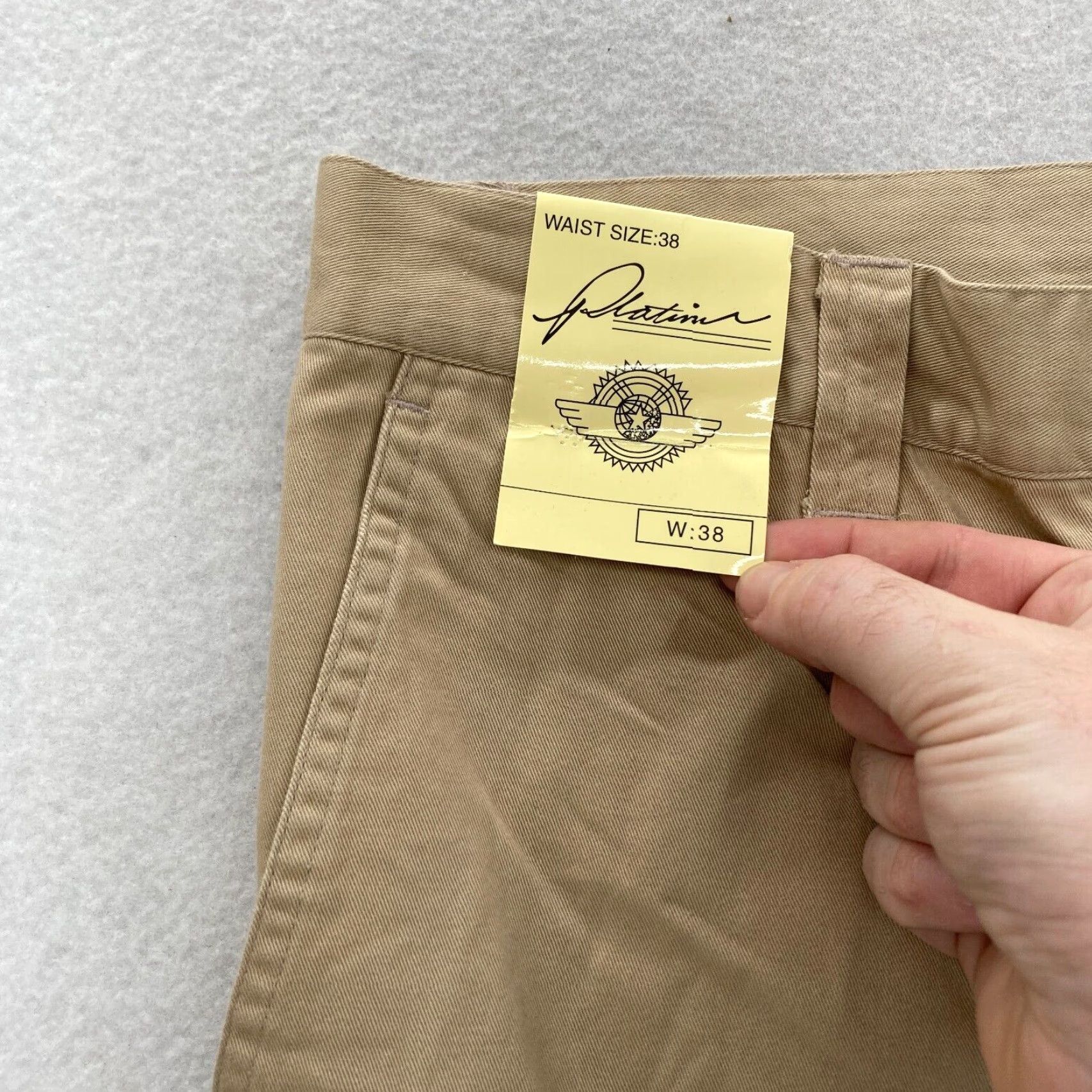 Akademiks VINTAGE Akademiks Cargo Shorts Mens 38 Khaki Beige Relaxed Embroidered Hip Hop Size US 38 / EU 54 - 3 Thumbnail