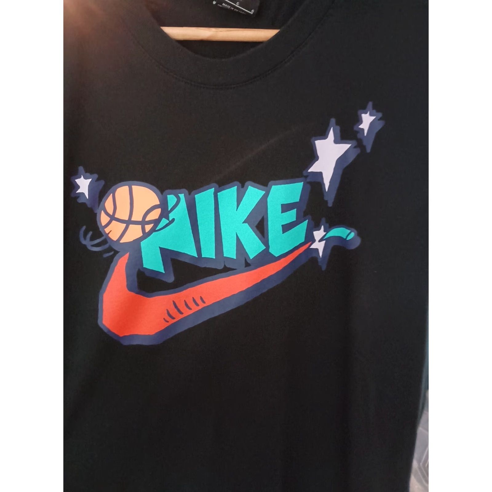 Nike VINTAGE Nike Basketball Spell Out T-shirt Men L Black Phoenix Sized L Shirt Mens Size US L / EU 52-54 / 3 - 6 Thumbnail