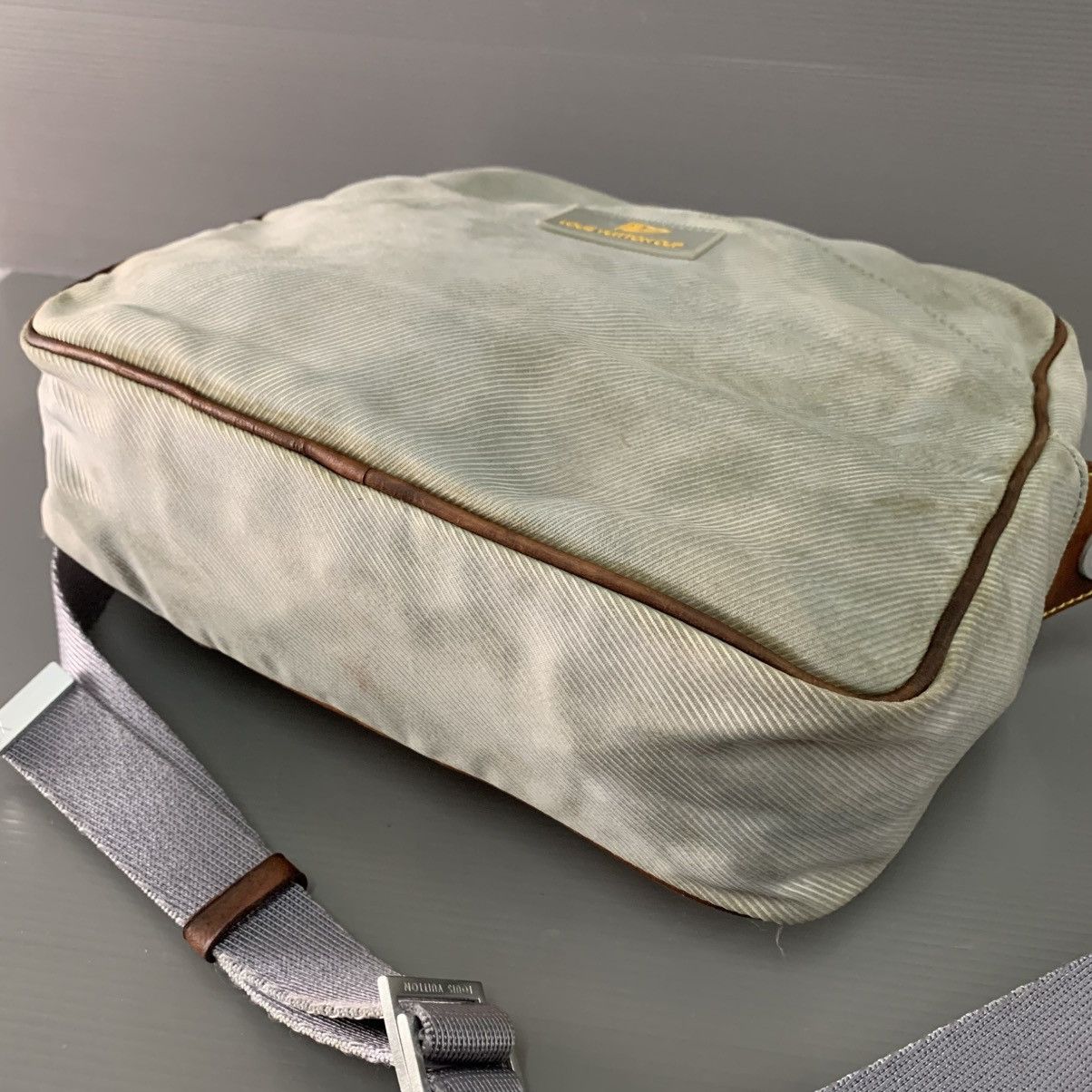 Louis Vuitton Louis Vuitton Cup Slingbag Size ONE SIZE - 6 Thumbnail