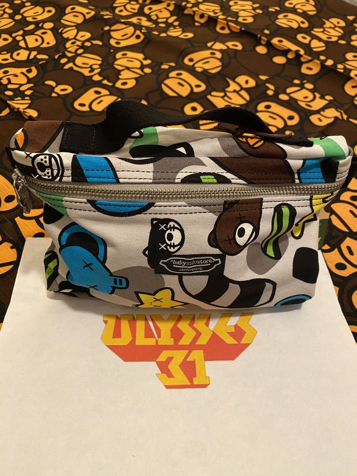 新品 KAWS × BAPE cloud camo green ポーチ 新品 BAPE KAWS bendy ABC camo ポーチ カウズ 迷彩 - メルカリ