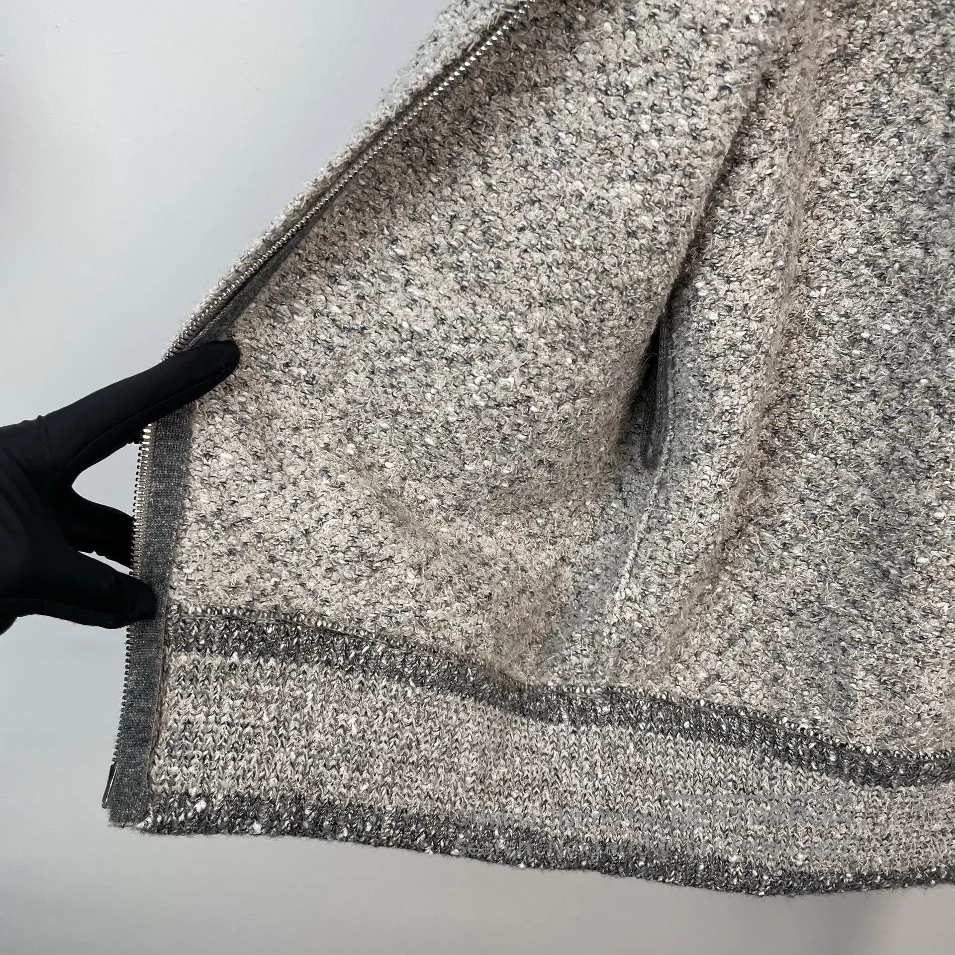 Chanel Chanel Gray and white wool lapel double pocket jacket coat Size XS / US 0-2 / IT 36-38 - 3 Thumbnail