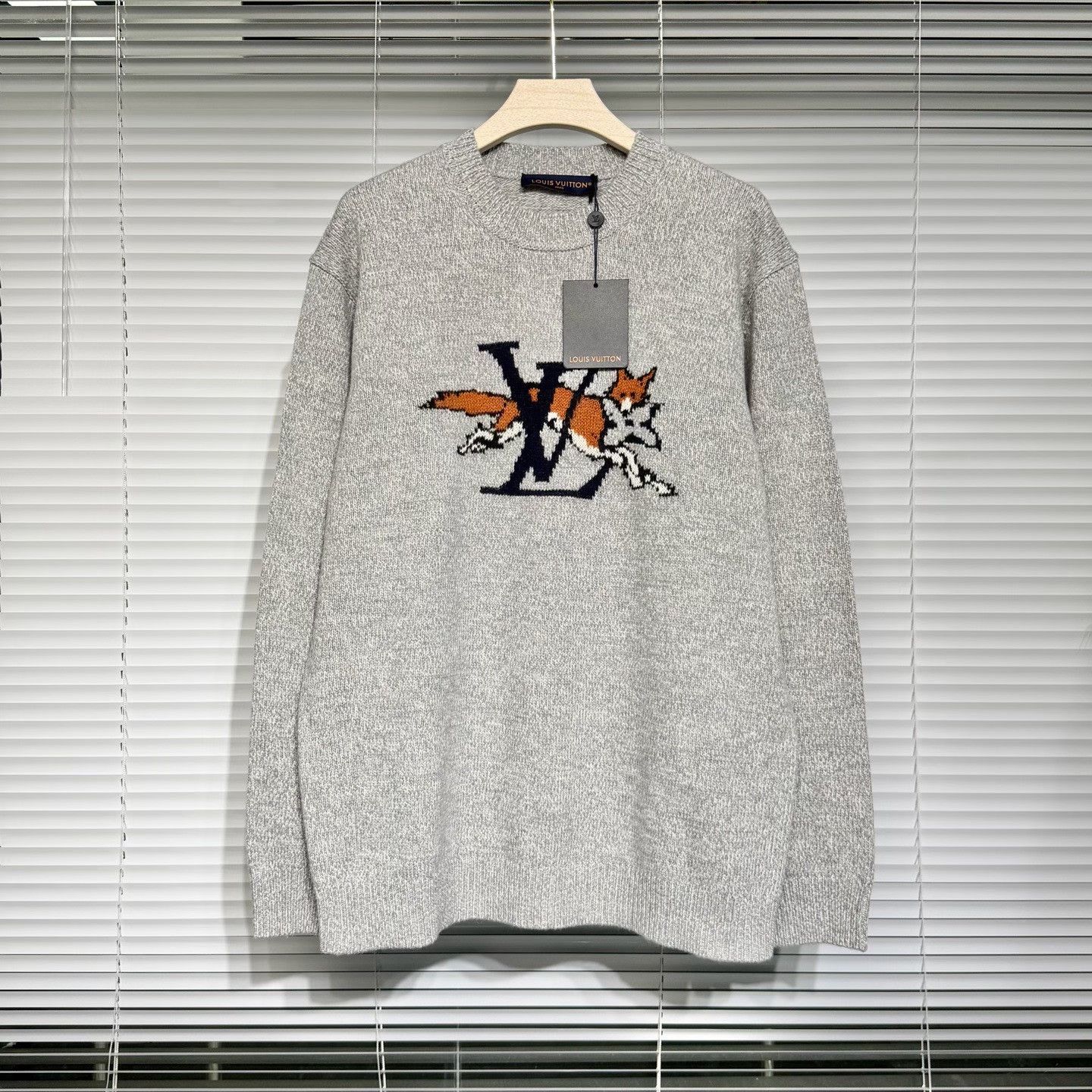 Louis Vuitton LV 2026 New Gray Knitted Sweater Size US XL / EU 56 / 4 - 1 Thumbnail