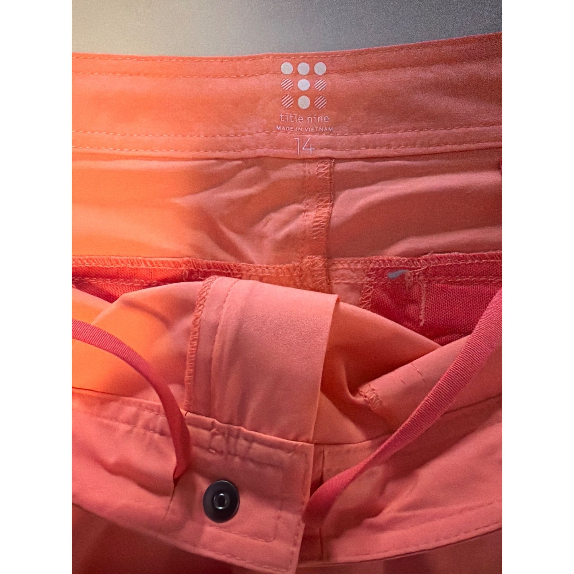 Other NWT Title Nine Rogue 5" Shorts Women's 14 Orange Peach UPF 5 Size 36" / US 14 / IT 50 - 7 Thumbnail