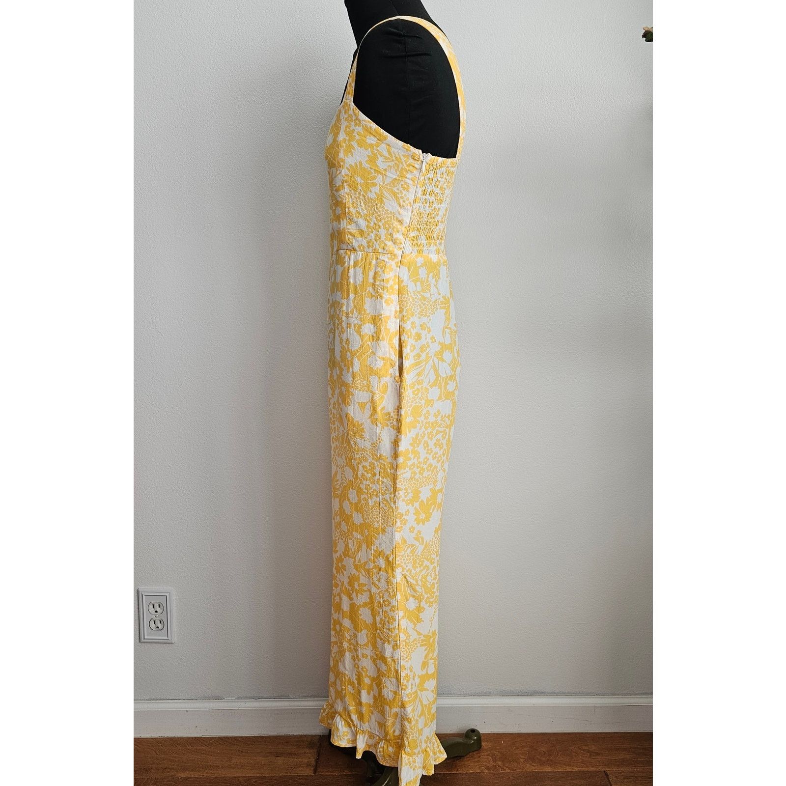 REVOLVE EUC Faithfull the Brand Yellow Floral Kasbah Jumpsuit 2 XS Size 26" / US 2 / IT 38 - 6 Thumbnail