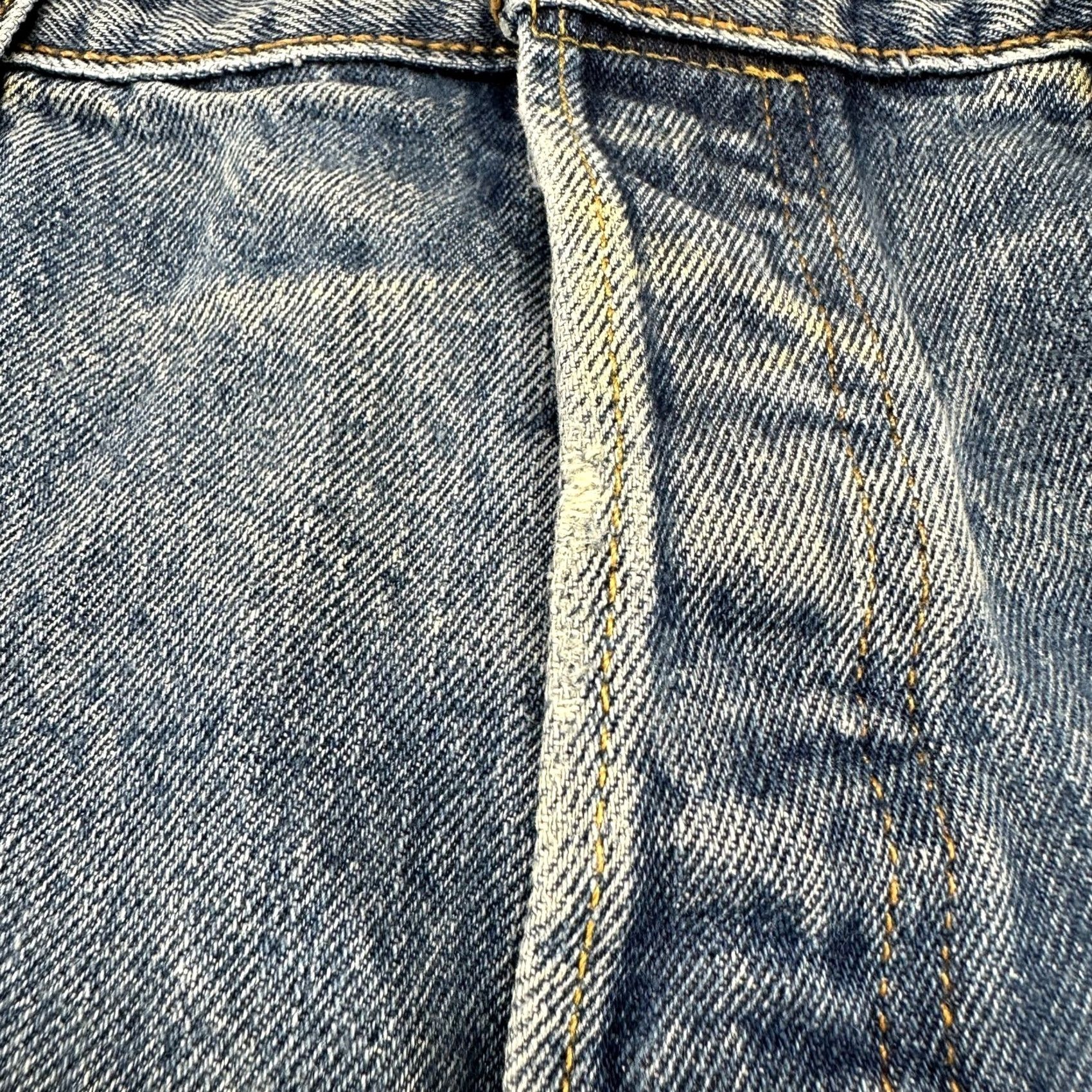 Levi's Levi's 501 Jeans Men 34x30 Regular Medium Wash Distressed Denim Straight Button Jeans Mens Regular Fit Vintage Retro Style - Levi's 501 Series Size US 34 / EU 50 - 4 Thumbnail