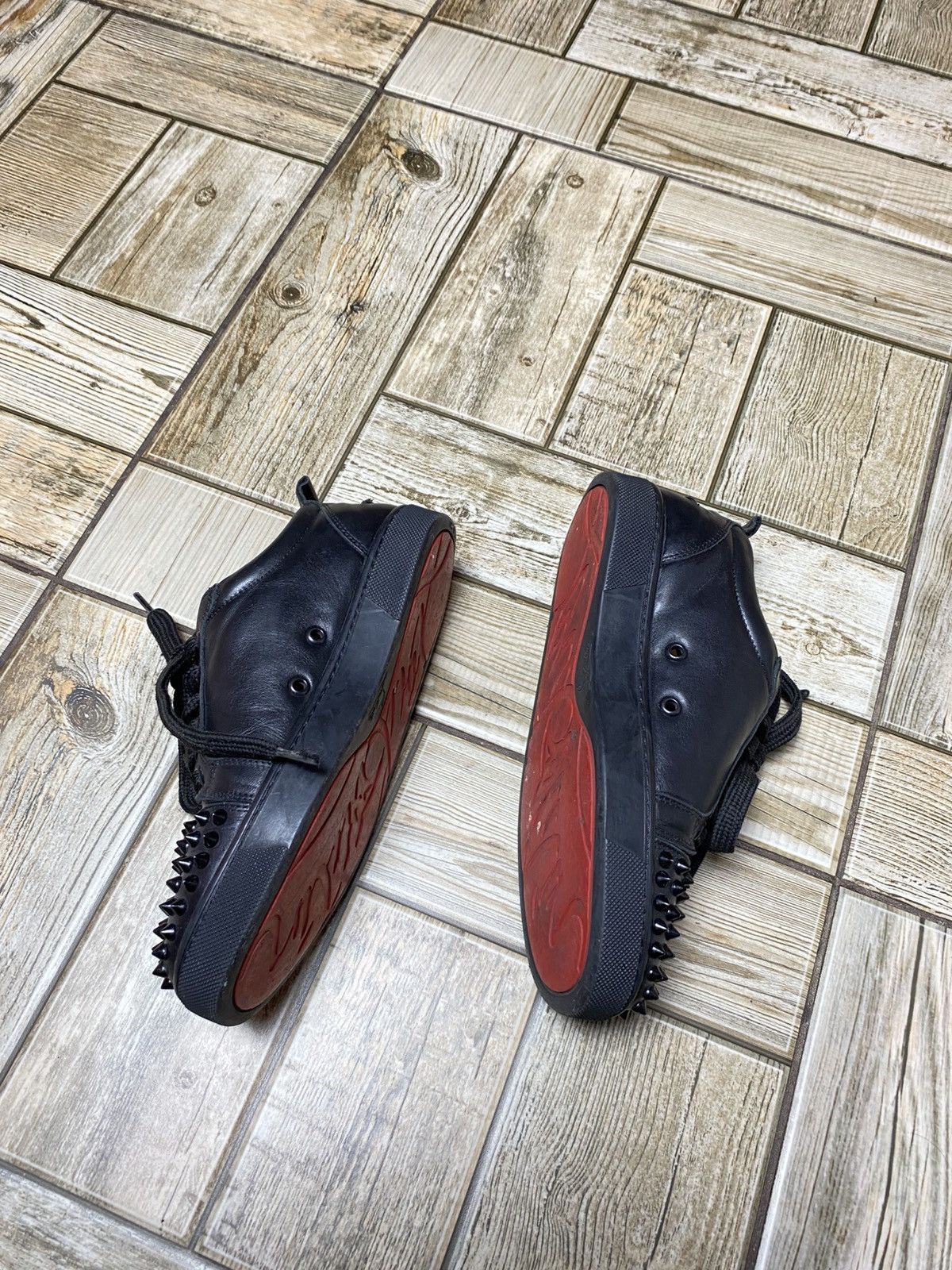 Christian Louboutin Christian louboutin sneakers black leather us7 Size US 7 / IT 37 - 4 Thumbnail