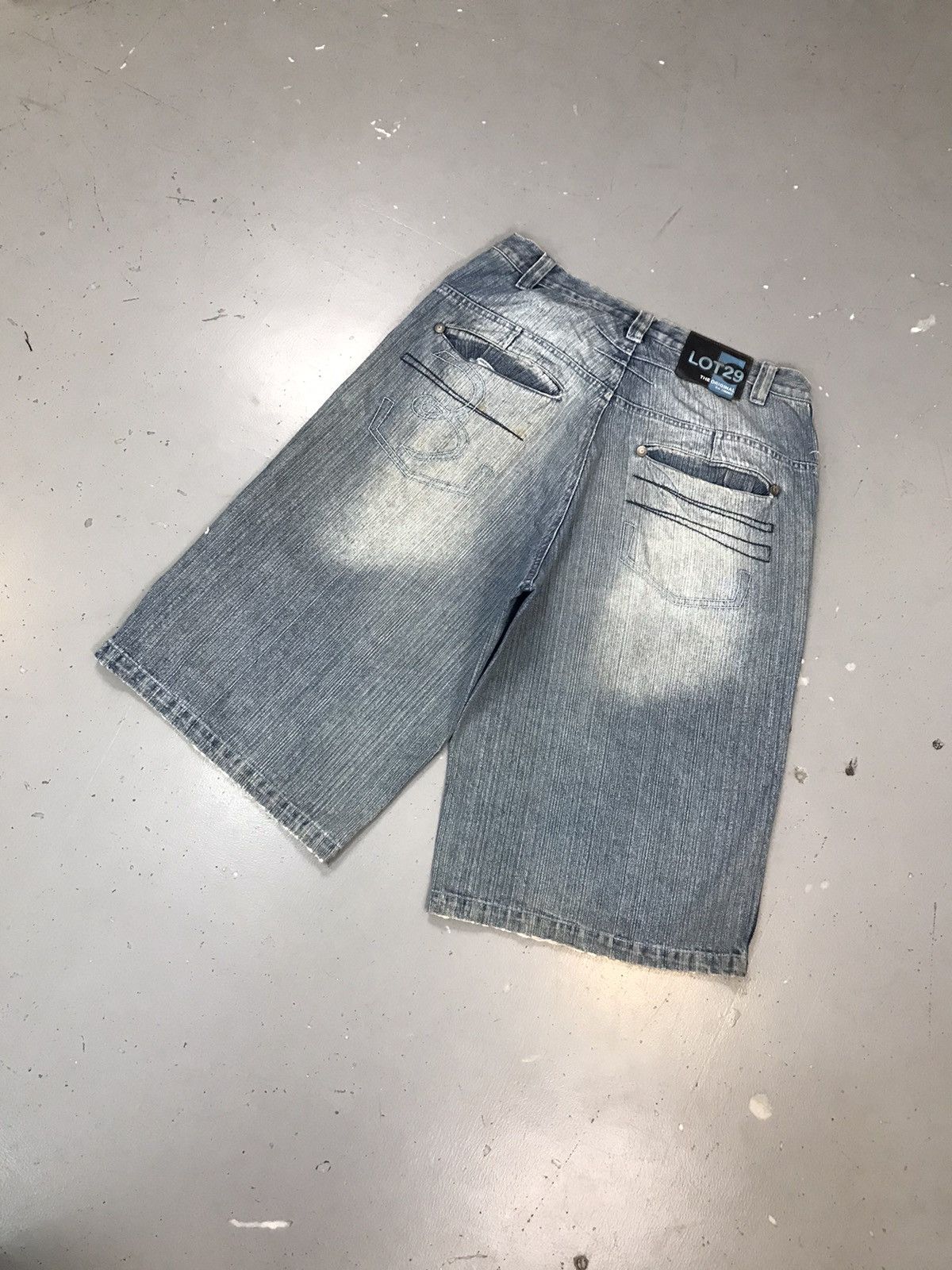 Vintage Vintage LOT 29 dog & duck printed distressed denim jort Size US 36 / EU 52 - 9 Thumbnail