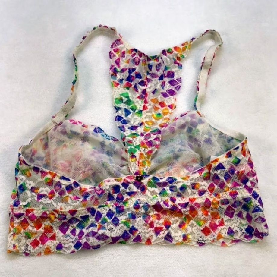 Victoria's Secret VINTAGE VS PINK Bralette Lace Racerback Sheer Neon Y2K Festival Lingerie Size M Womens Bralette Wireless Lace Semi-Sheer Geometric Pattern White Size ONE SIZE - 4 Thumbnail