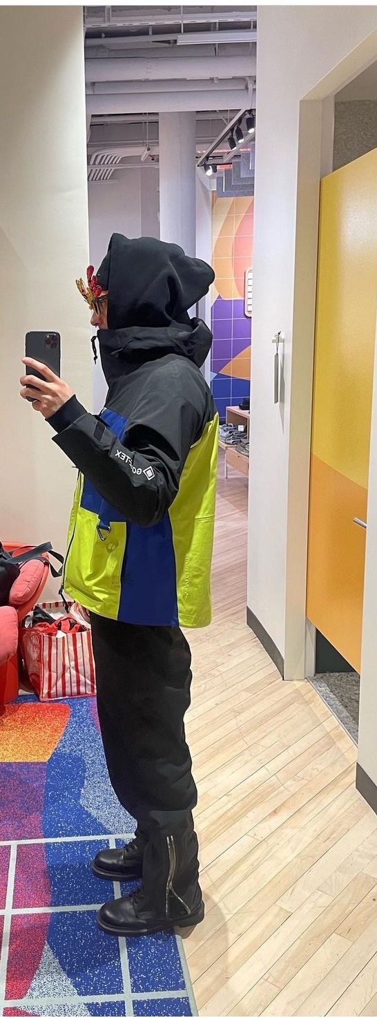 Nike ACG Nike ACG Goretex Summit Rain Jacket Size US M / EU 48-50 / 2 - 6 Thumbnail