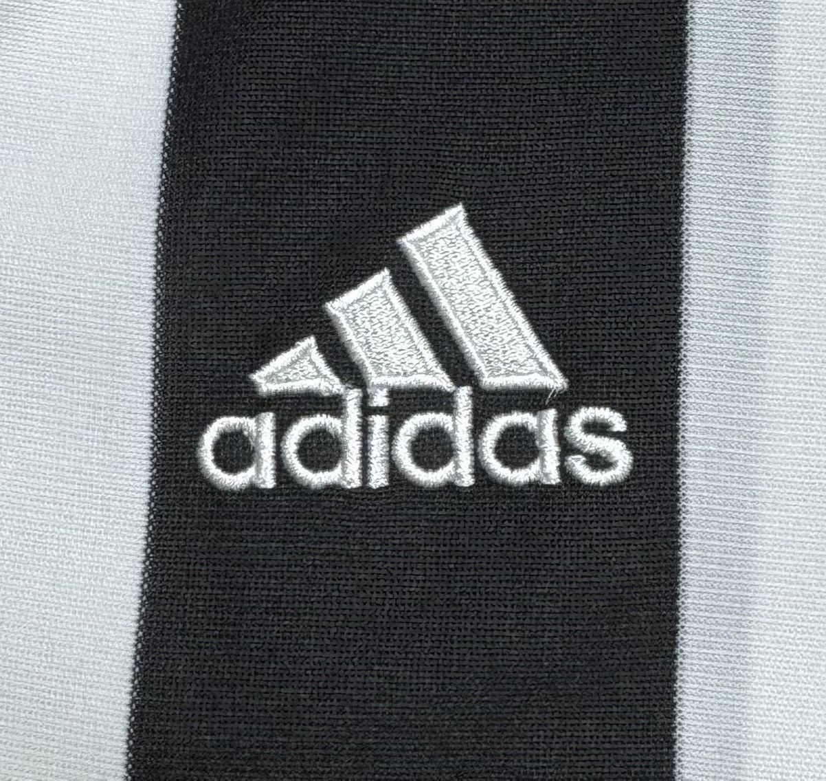 Adidas Newcastle United 2005 2007 Home Shirt Soccer Jersey Adidas Size US XL / EU 56 / 4 - 8 Thumbnail
