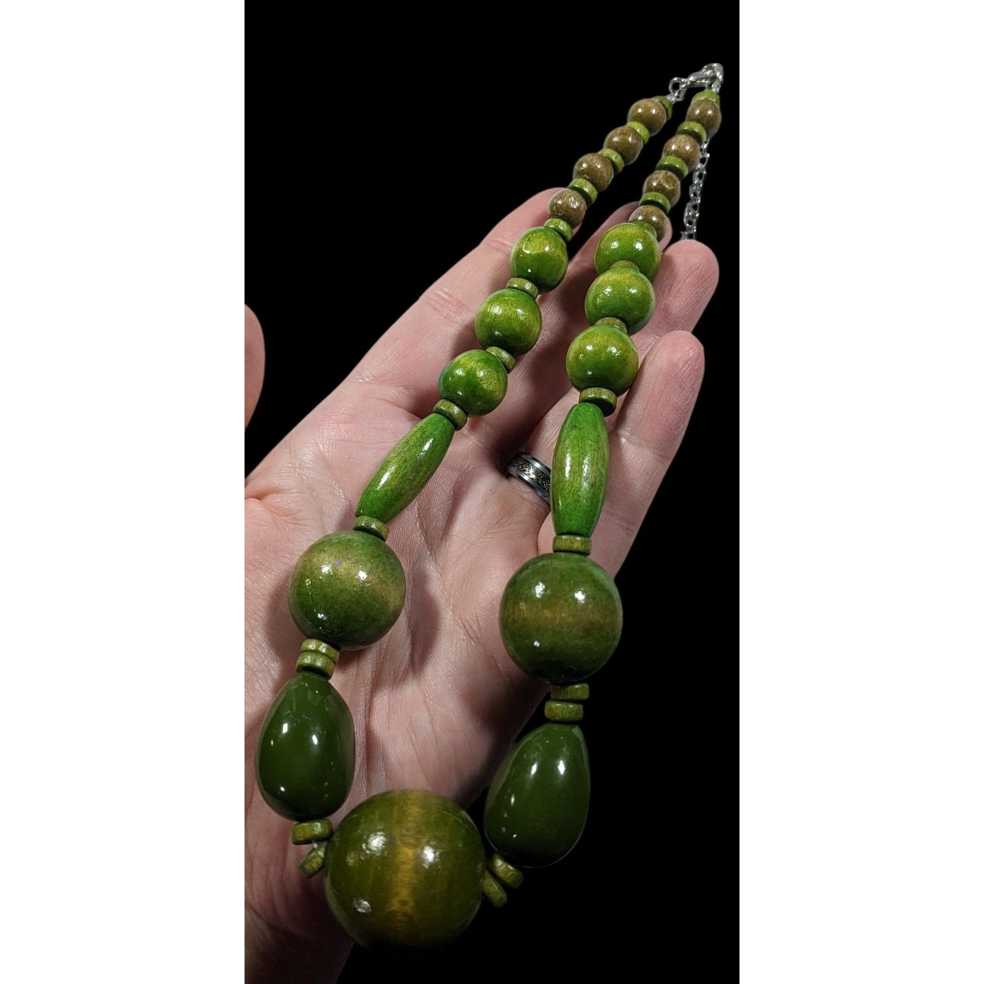Other Vintage Cottagecore Green Dyed Wooden Beaded Statement Neckl Size ONE SIZE - 3 Thumbnail