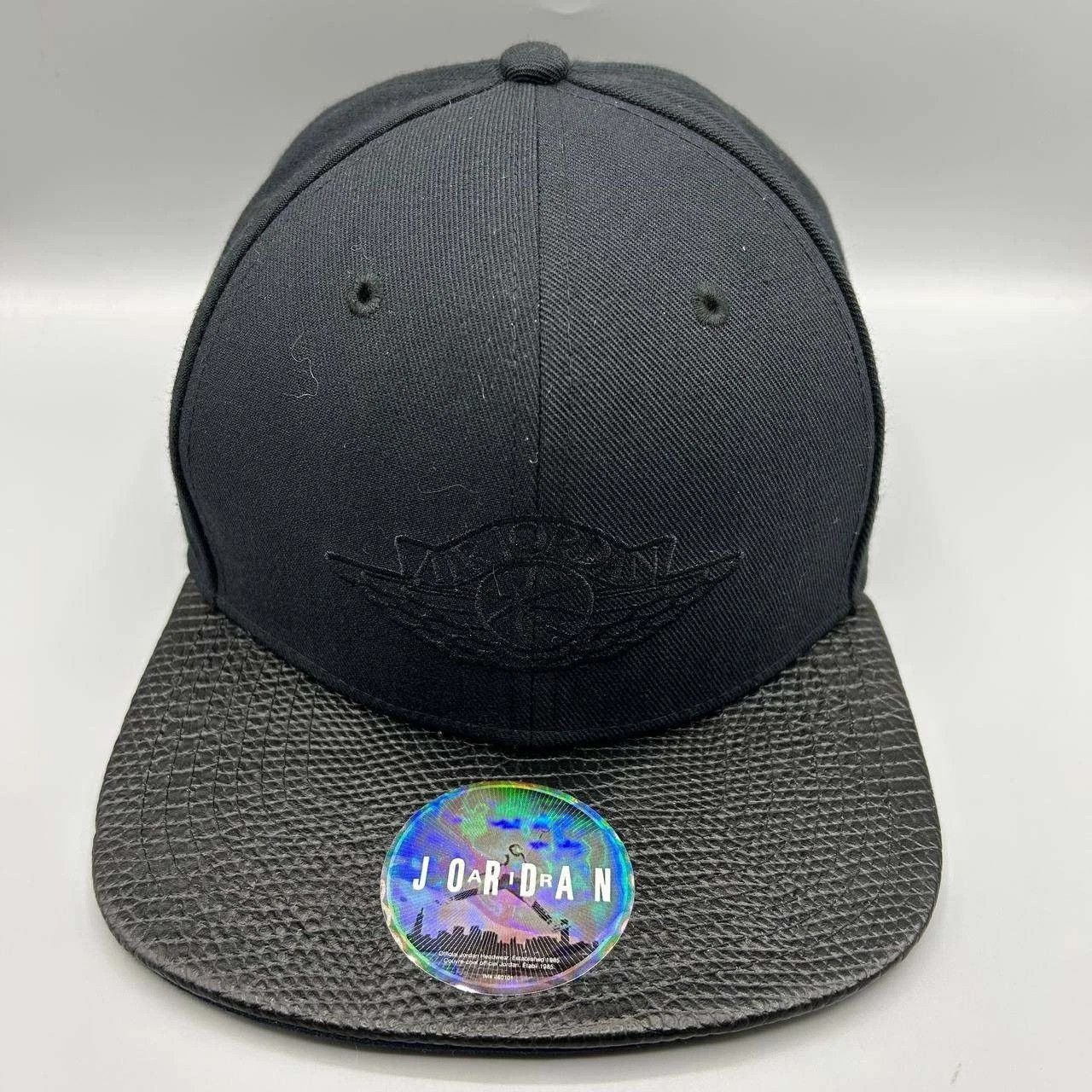 Jordan Brand Air Jordan Wings Hat Men Embroidered Snap Back Cow Leather Size ONE SIZE - 1 Thumbnail